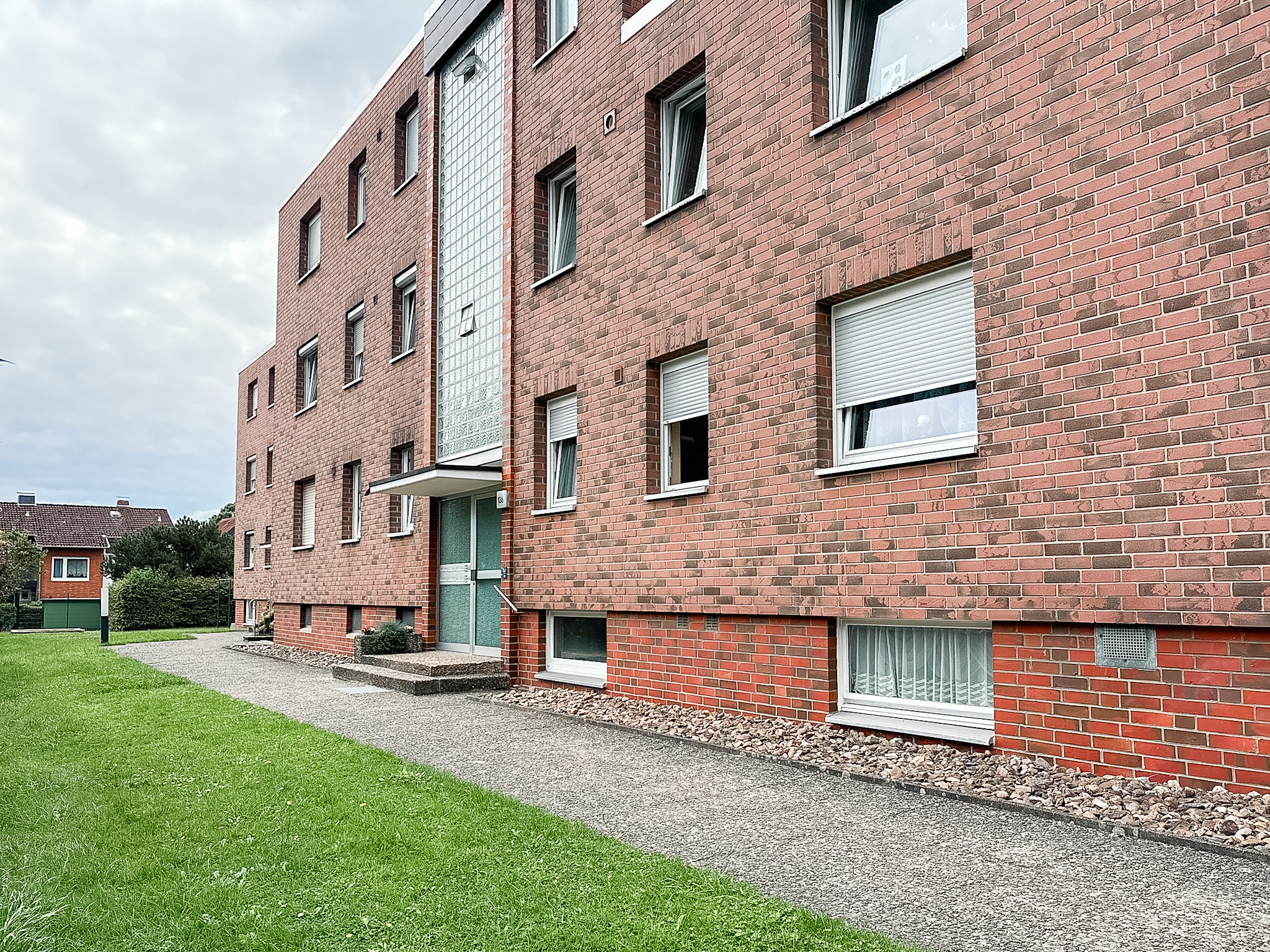 Charmante Eigentumswohnung mit großem Balkon - Ansicht
