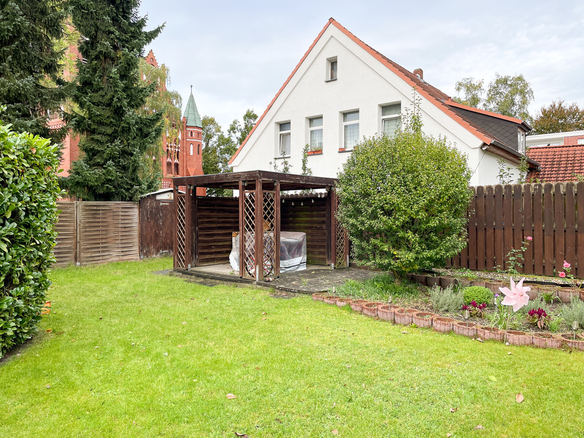 DHH mit schönem Garten mit potenzial für mehr Platz! - Ansicht