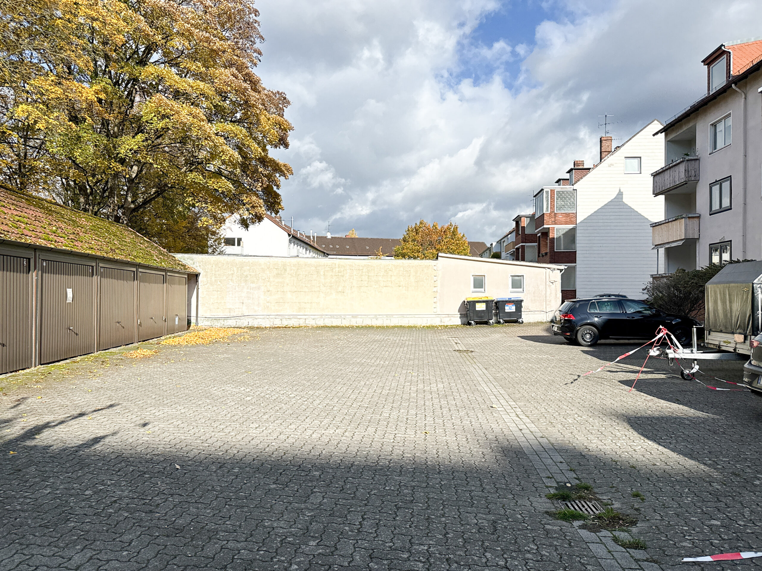 Praktische Garage im ruhigen Garagenhof in Vahrenwald-List - Ansicht