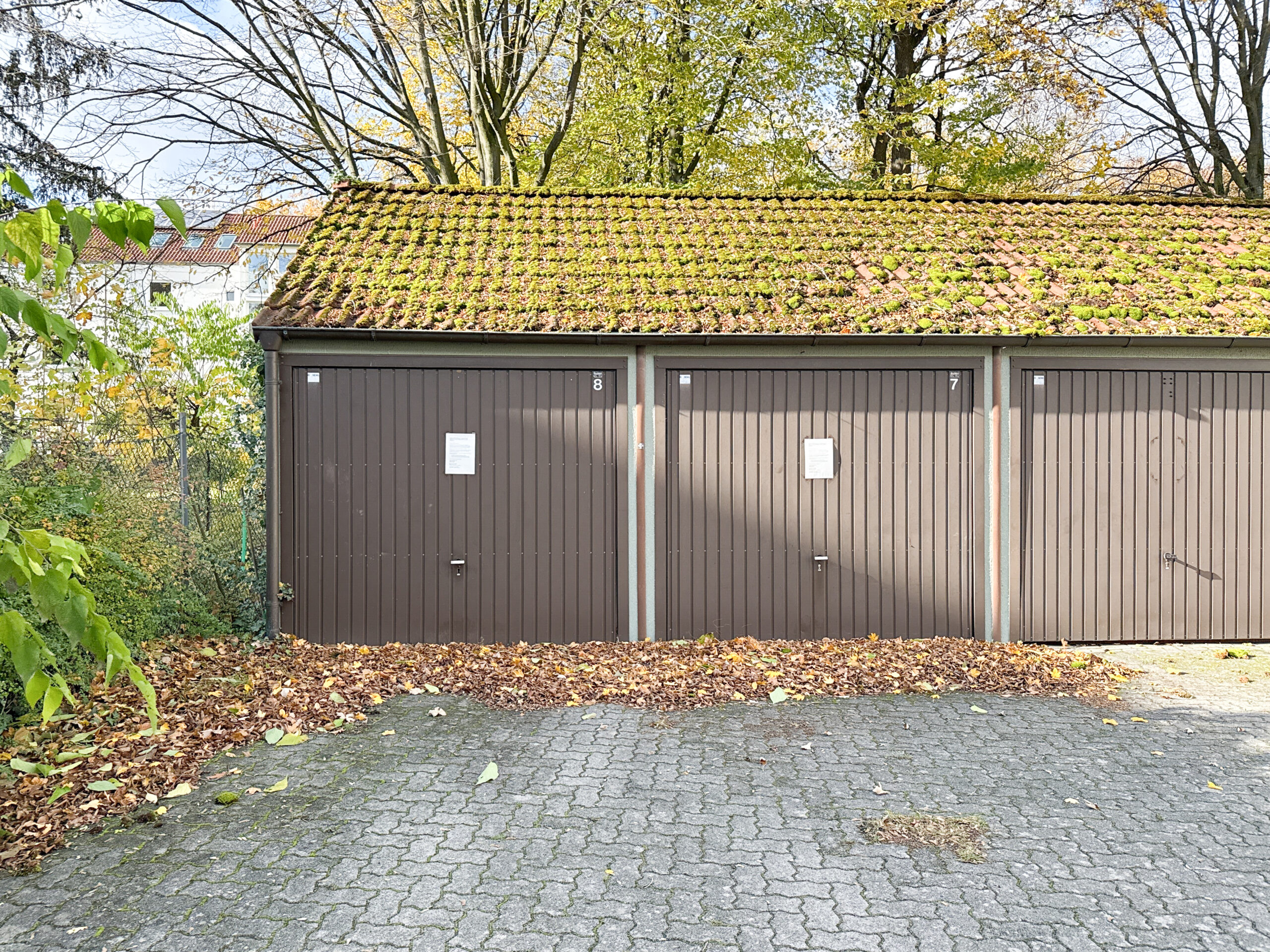 Praktische Garage im ruhigen Garagenhof in Vahrenwald-List - Ansicht