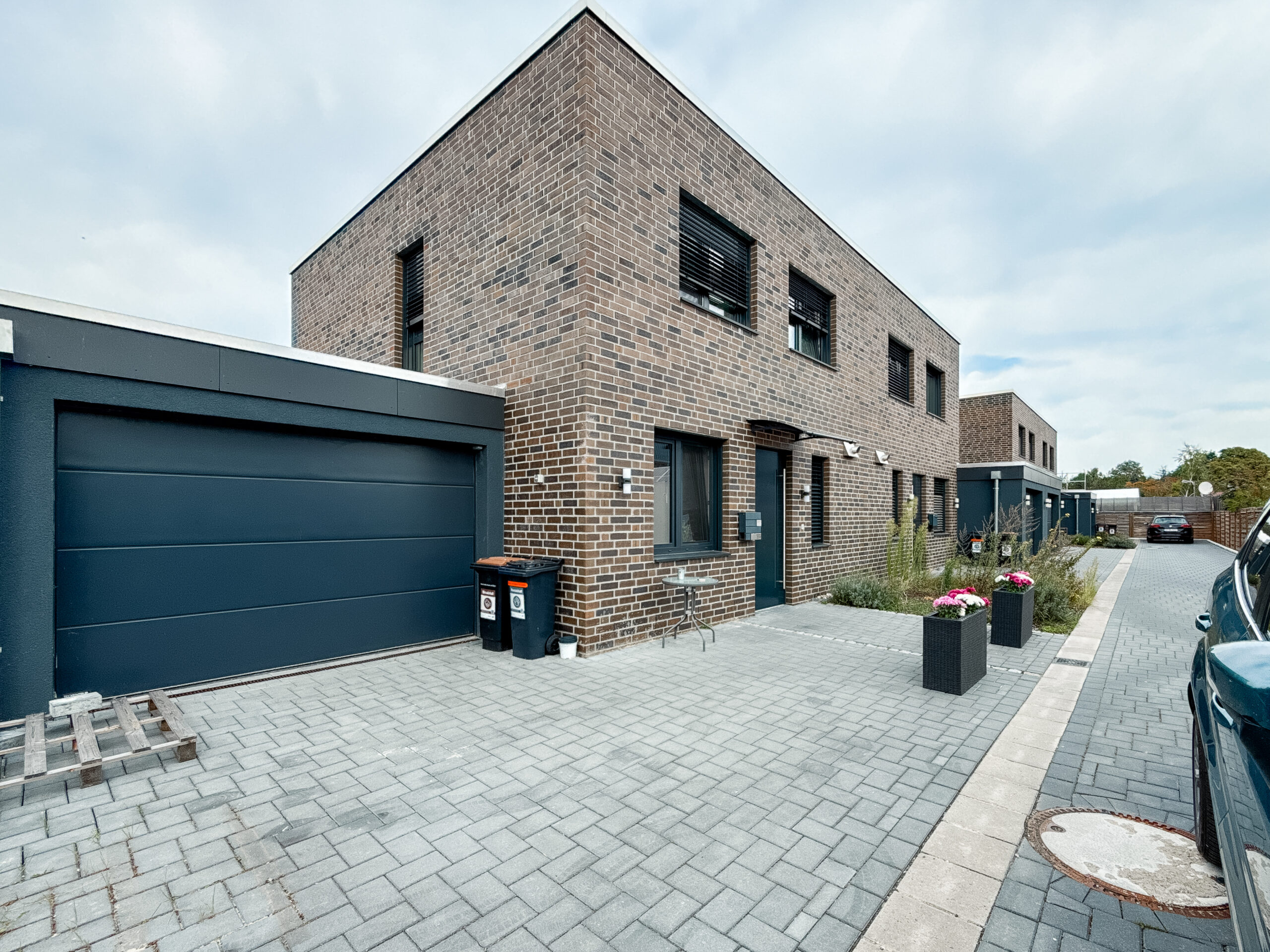 Doppelhaushälfte sucht neue Familie in Rethen - Ansicht