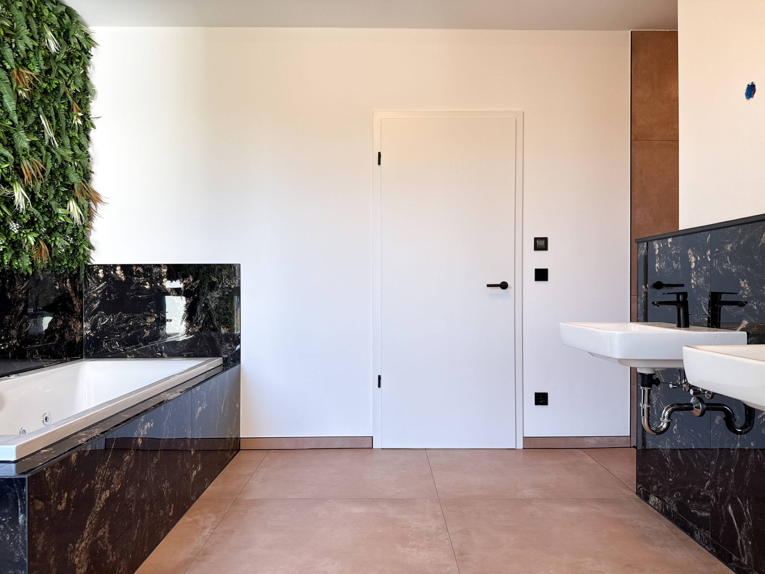 Hochwertige Stadtvilla mit Dachterrasse, Fitnessbereich & Büro - Ansicht