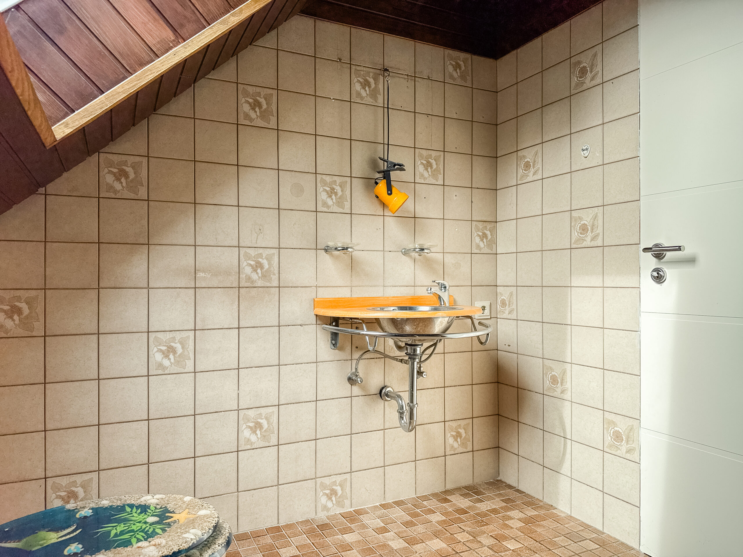 Vielseitiger Bungalow mit großem Grundstück und Vermietungspotenzial in Hambühren - Ansicht