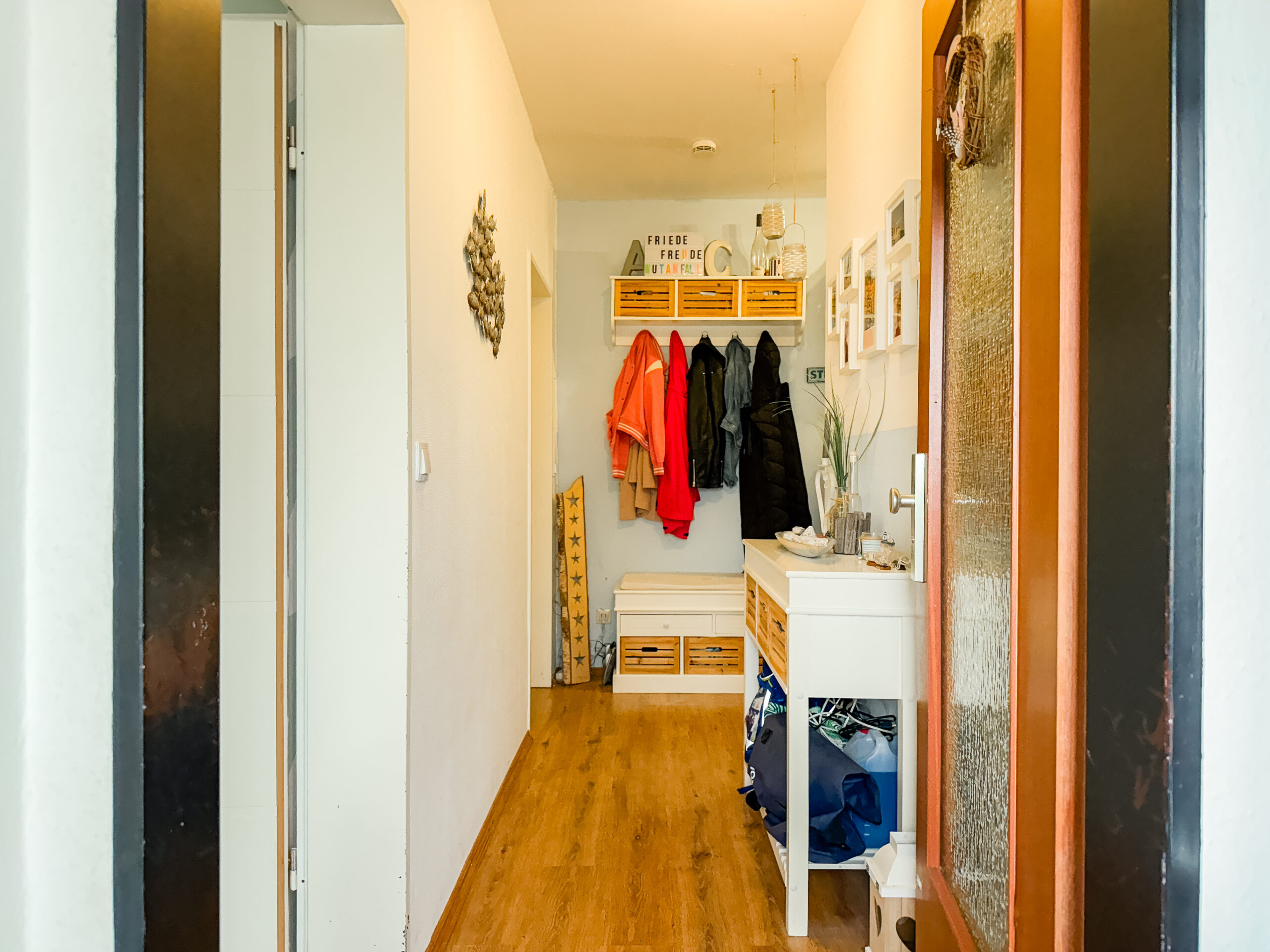 Vielseitiger Bungalow mit großem Grundstück und Vermietungspotenzial in Hambühren - Ansicht