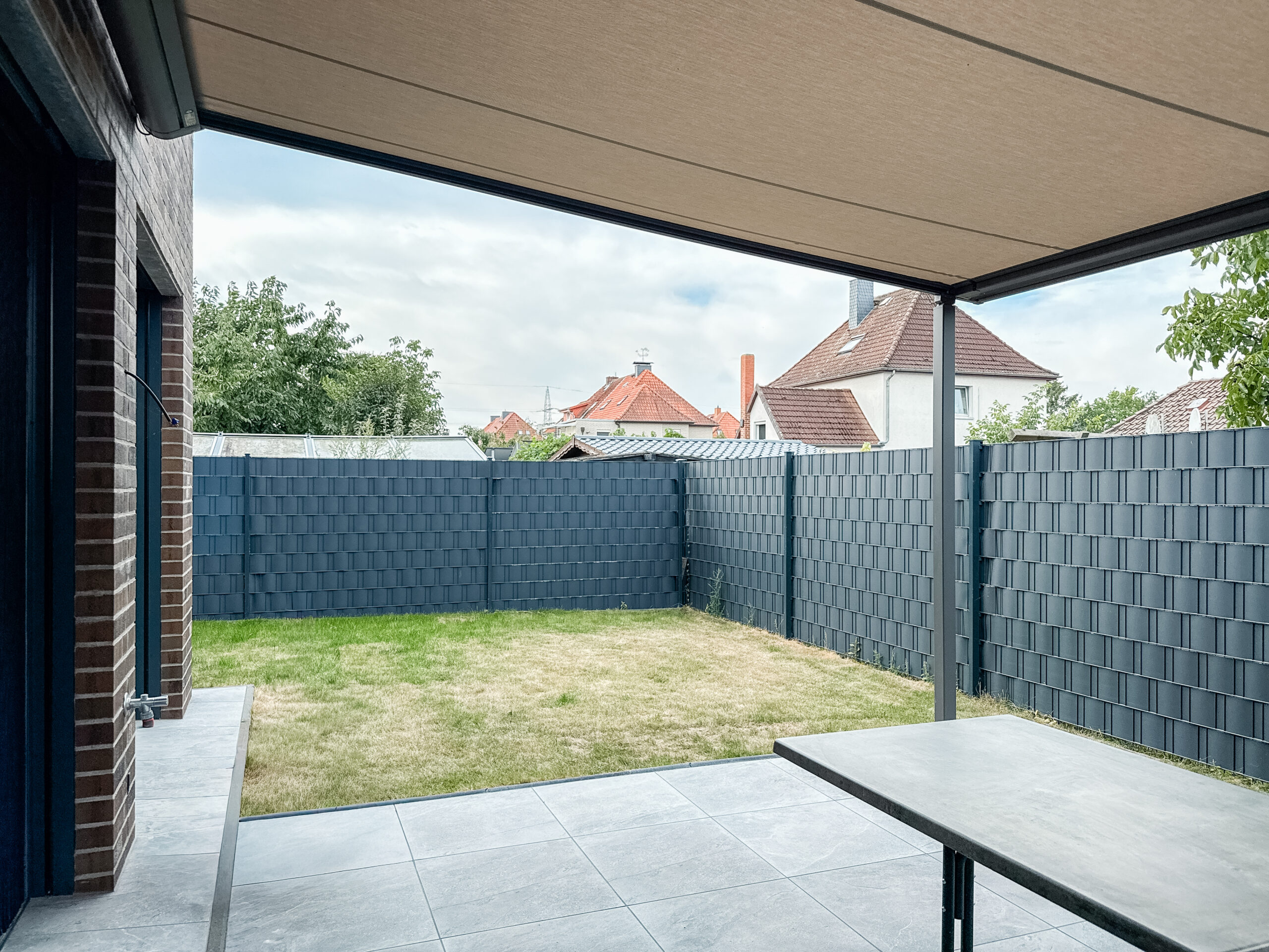 Doppelhaushälfte sucht neue Familie in Rethen - Ansicht