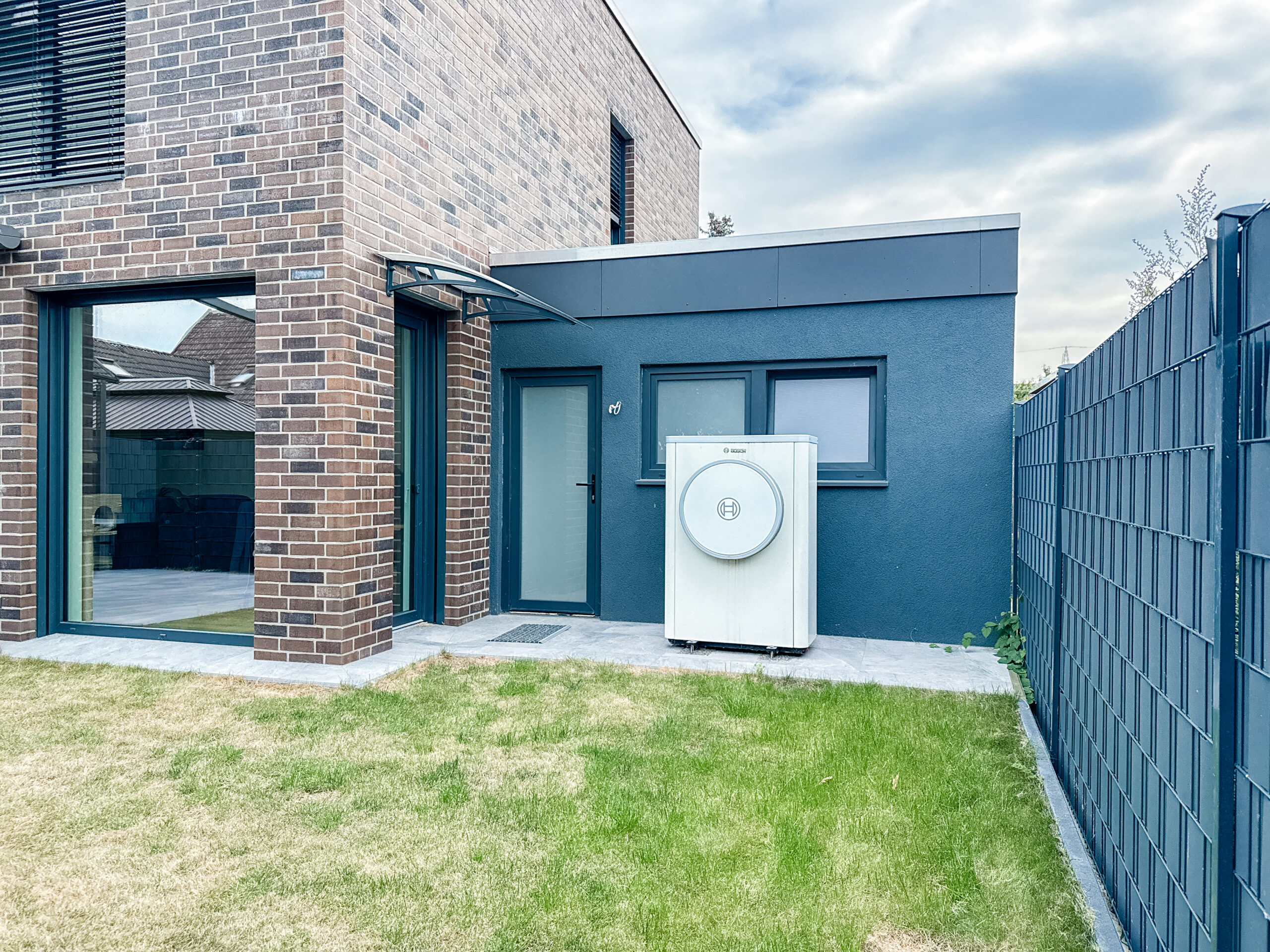 Doppelhaushälfte sucht neue Familie in Rethen - Ansicht