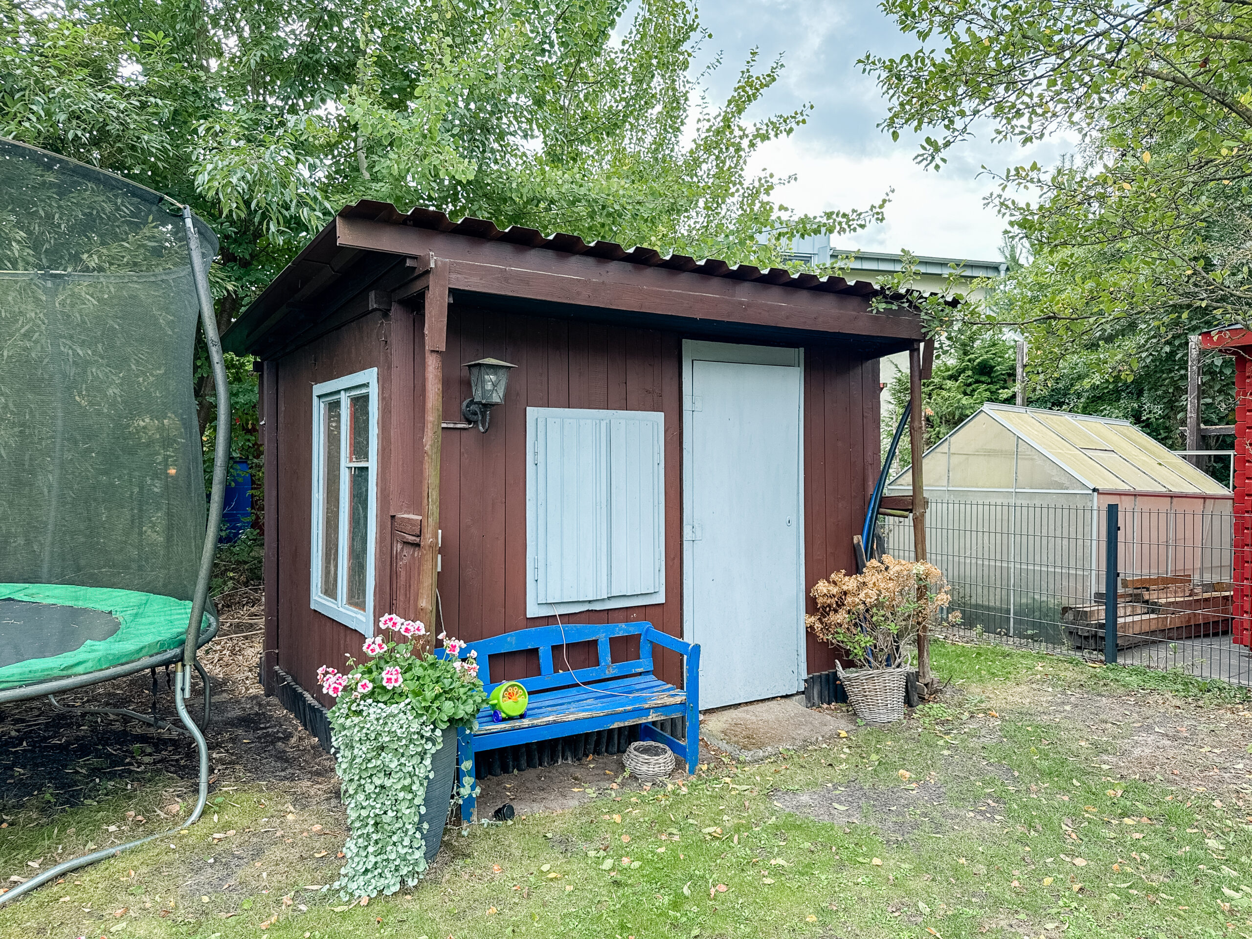Vielseitiger Bungalow mit großem Grundstück und Vermietungspotenzial in Hambühren - Ansicht