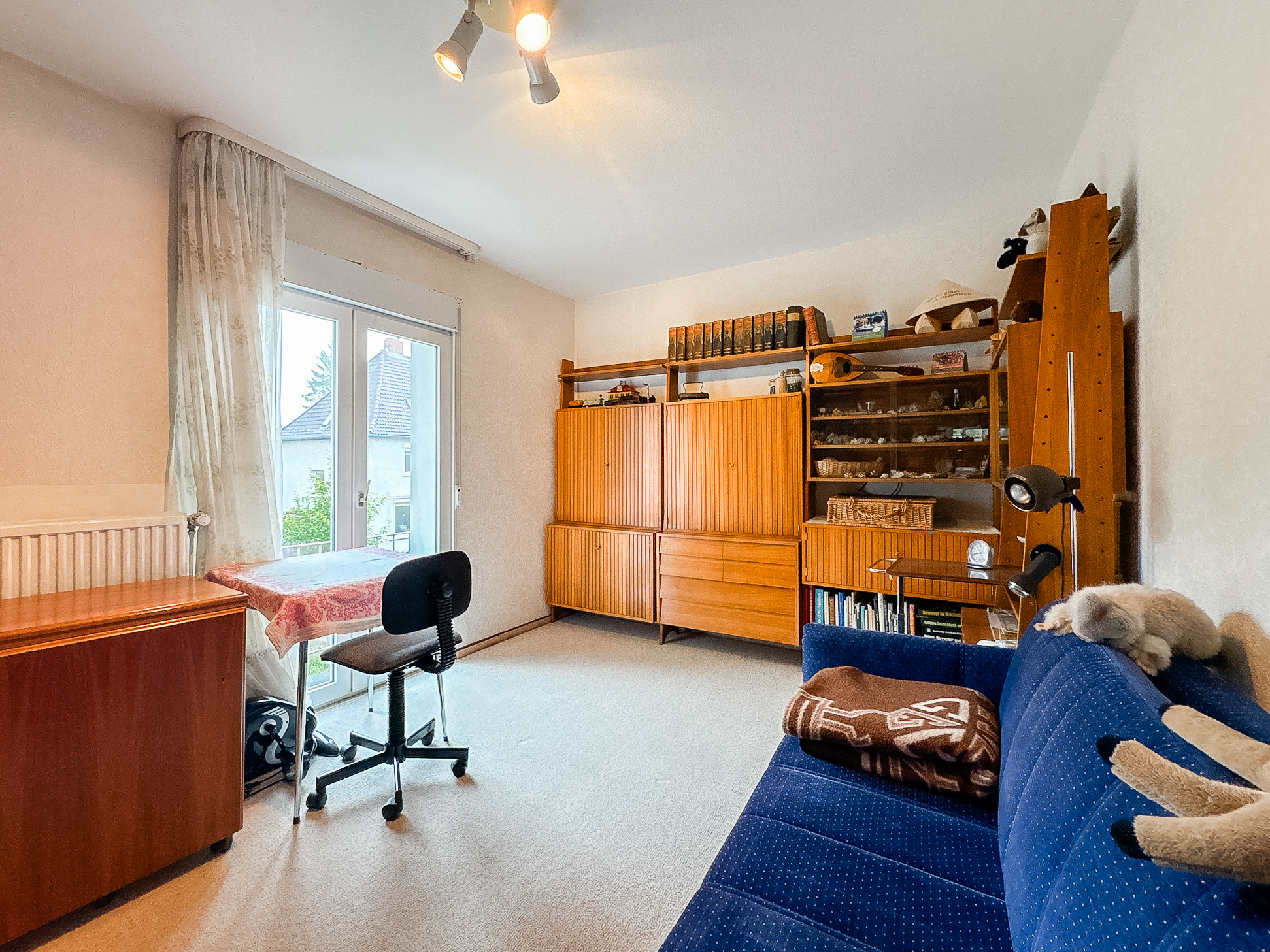 Gepflegte Doppelhaushälfte mit Gartenidylle und flexibler Wohnaufteilung in Herrenhausen - Ansicht