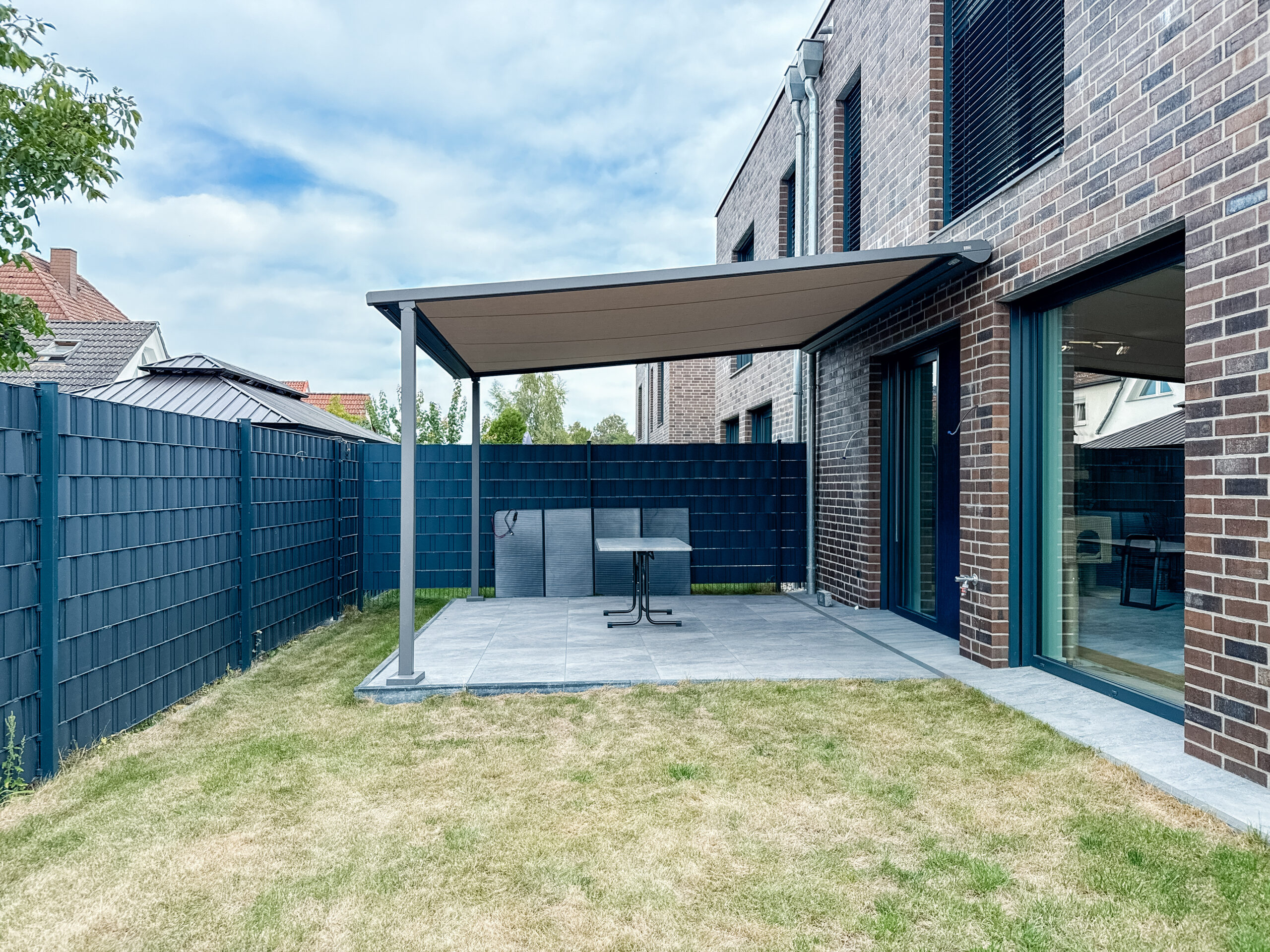 Doppelhaushälfte sucht neue Familie in Rethen - Ansicht