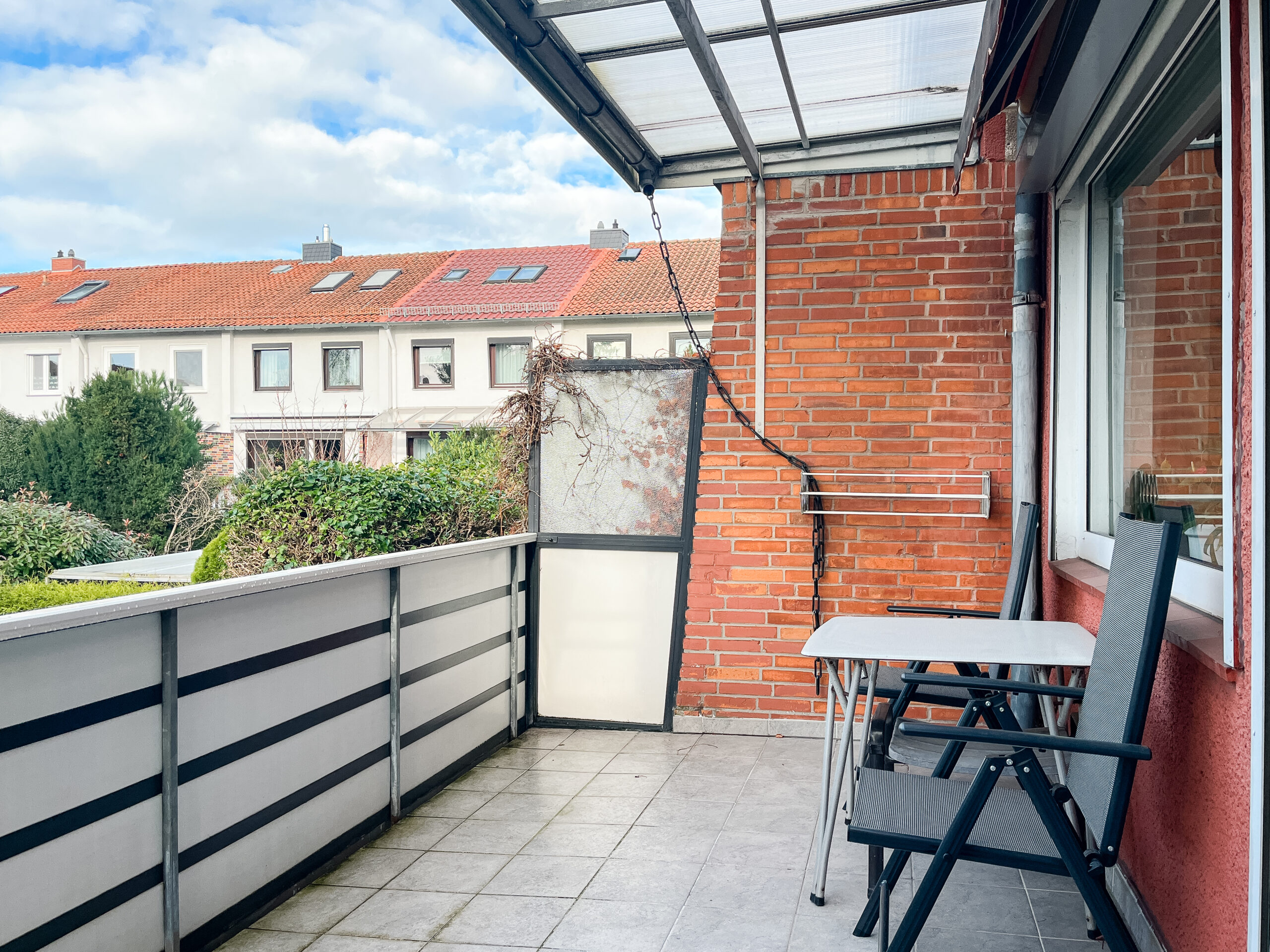 Kapitalanleger aufgepasst! Gemütliches RMH In Langenhagen - Ansicht