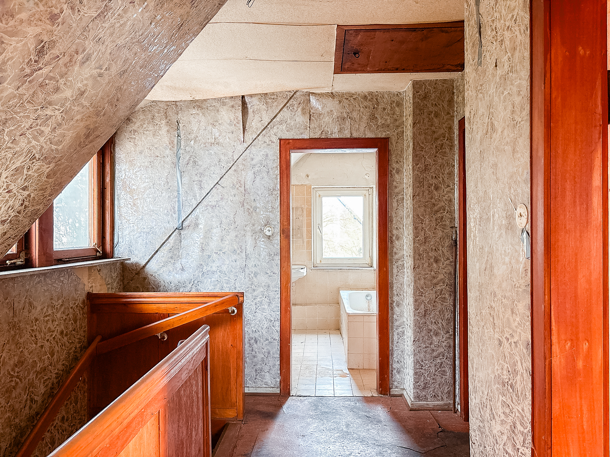 Charmantes Einfamilienhaus mit großem Grundstück und Sanierungspotenzial in Wedemark - Ansicht