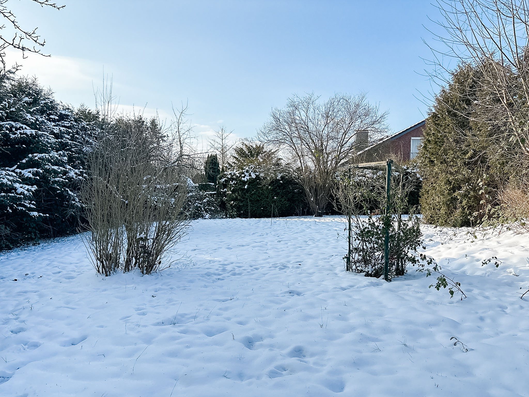 Traumhaftes Einfamilienhaus in Wedemark mit Garten auf Erbpacht - Ansicht
