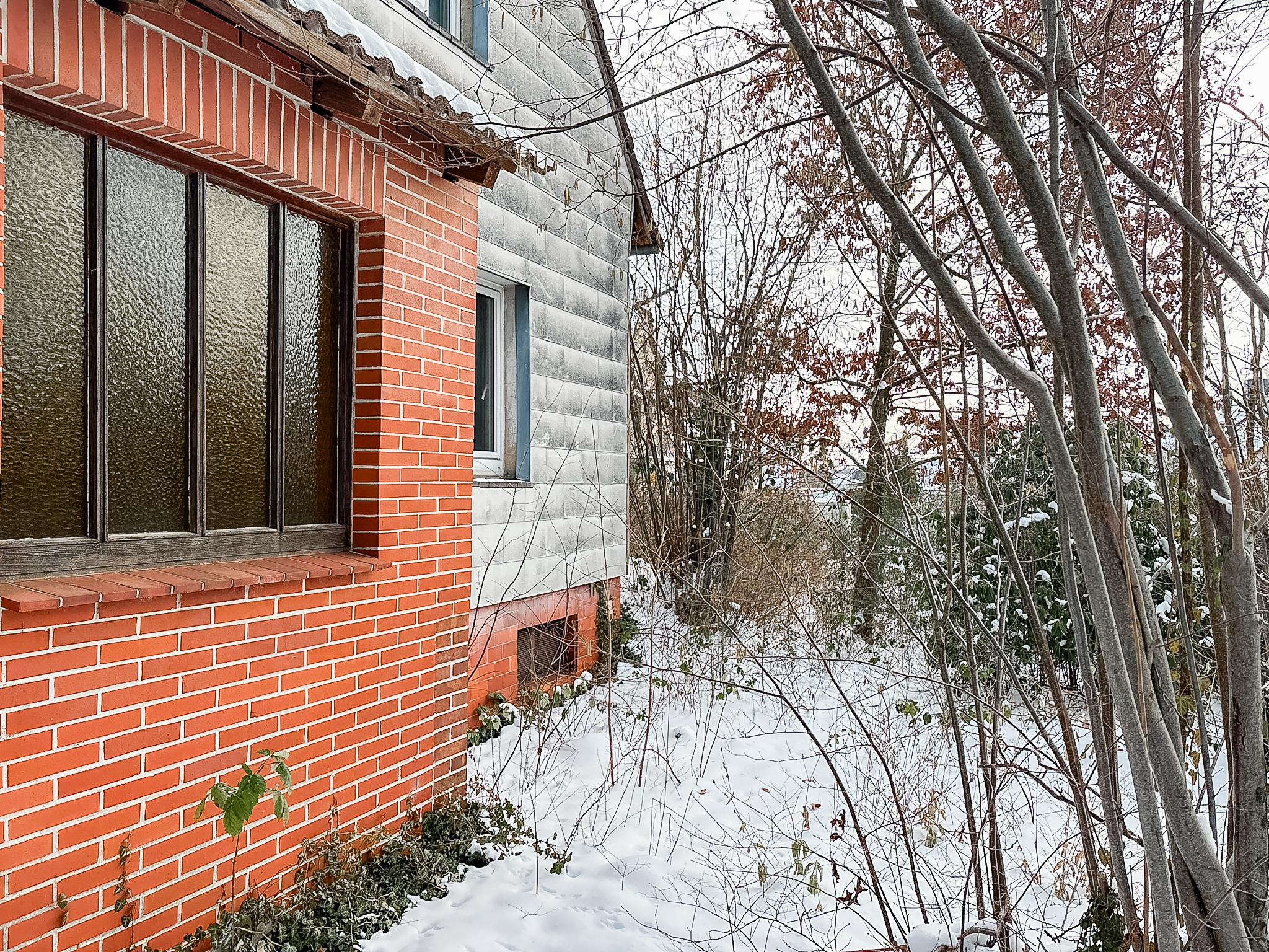 Charmantes Einfamilienhaus mit großem Grundstück und Sanierungspotenzial in Wedemark - Ansicht