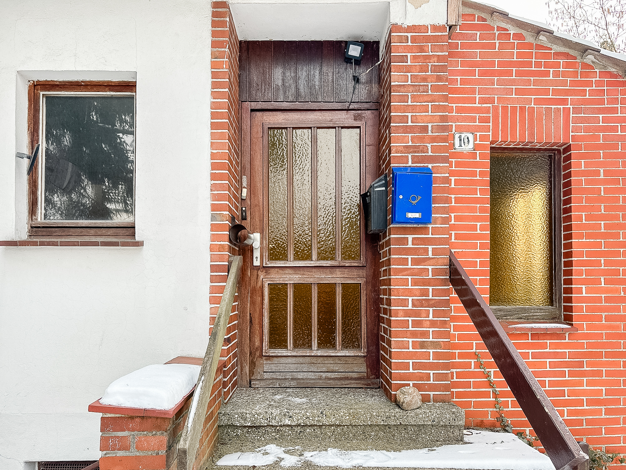 Charmantes Einfamilienhaus mit großem Grundstück und Sanierungspotenzial in Wedemark - Ansicht