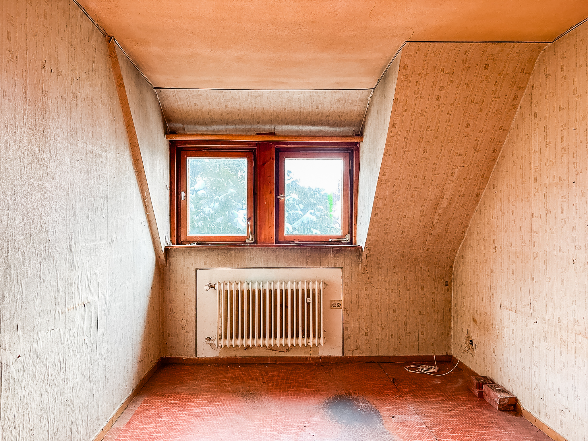 Charmantes Einfamilienhaus mit großem Grundstück und Sanierungspotenzial in Wedemark - Ansicht