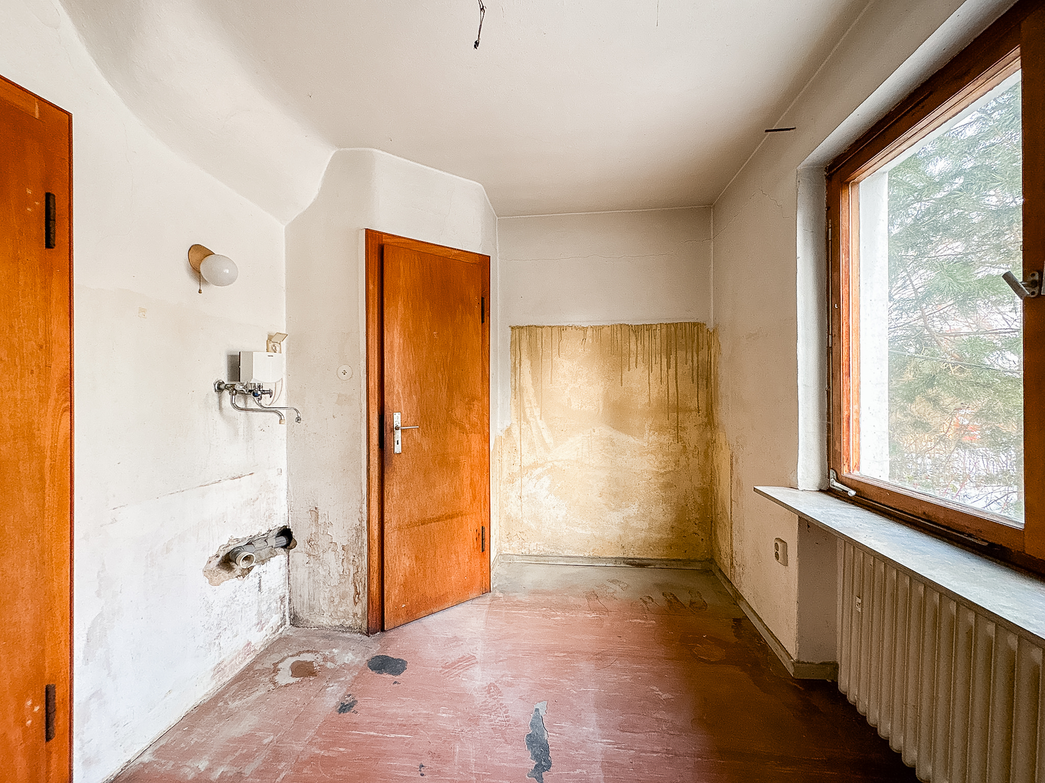 Charmantes Einfamilienhaus mit großem Grundstück und Sanierungspotenzial in Wedemark - Ansicht