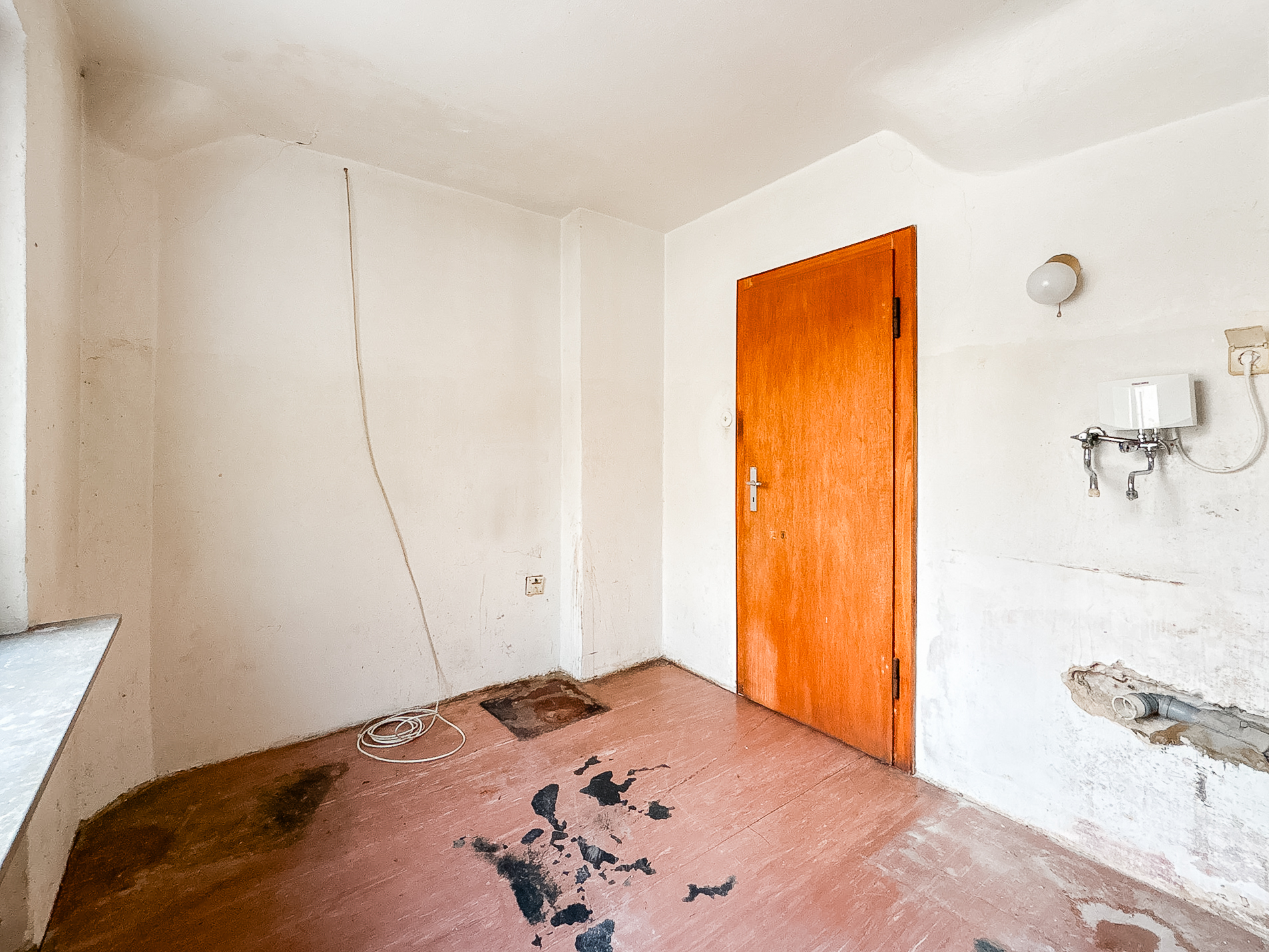 Charmantes Einfamilienhaus mit großem Grundstück und Sanierungspotenzial in Wedemark - Ansicht