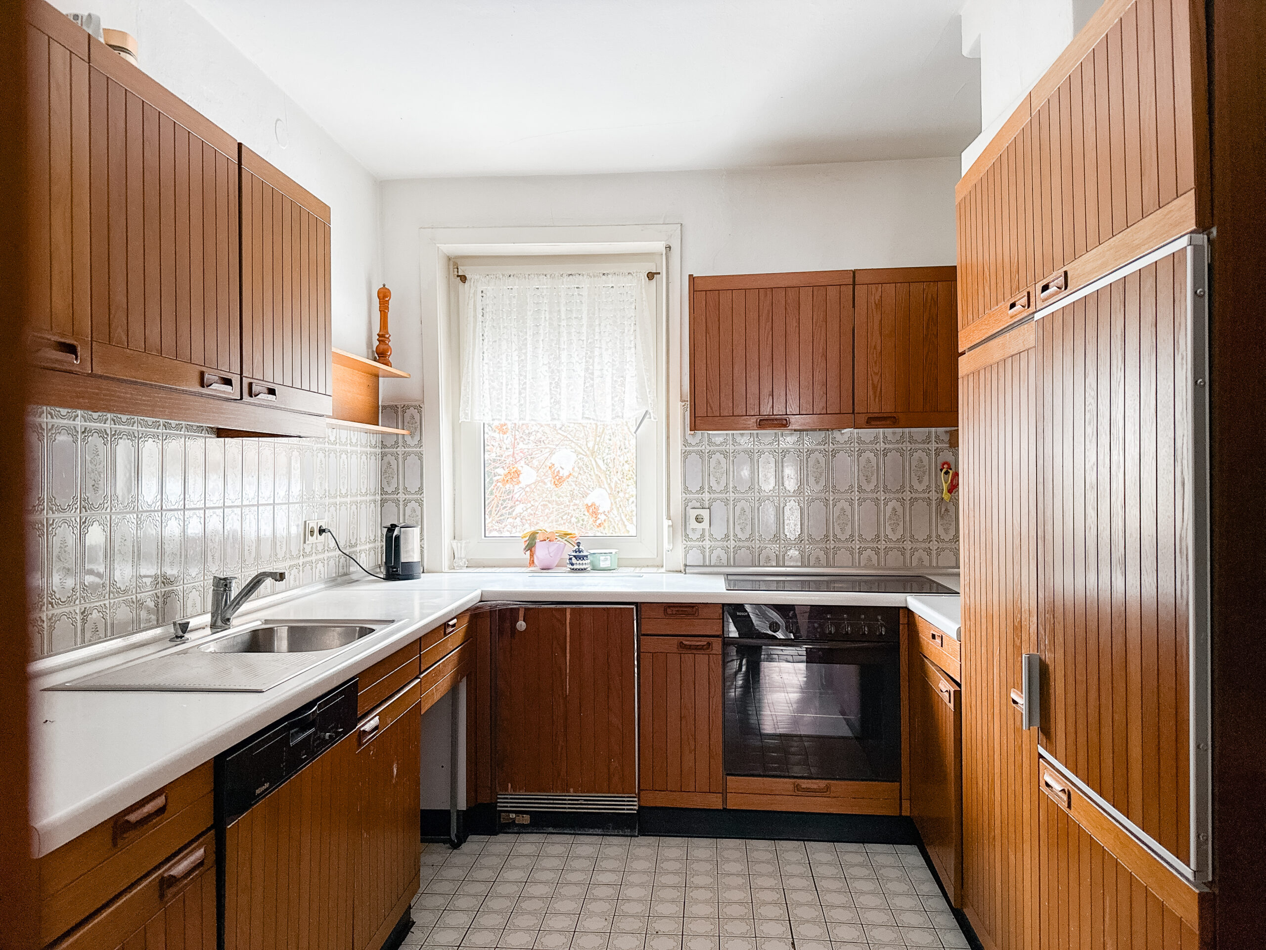 Großzügiges Baugrundstück mit sanierungsbedürftigem Fachwerkhaus in ruhiger Lage von Gehrden - Ansicht