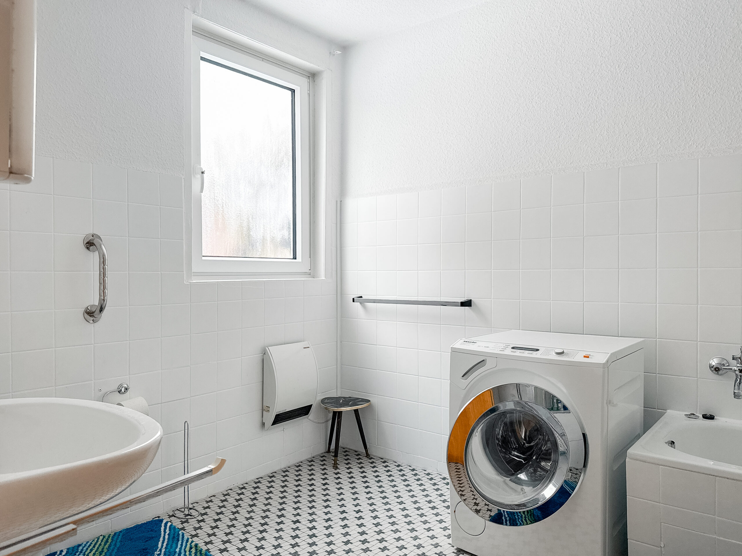 Großzügiges Baugrundstück mit sanierungsbedürftigem Fachwerkhaus in ruhiger Lage von Gehrden - Ansicht