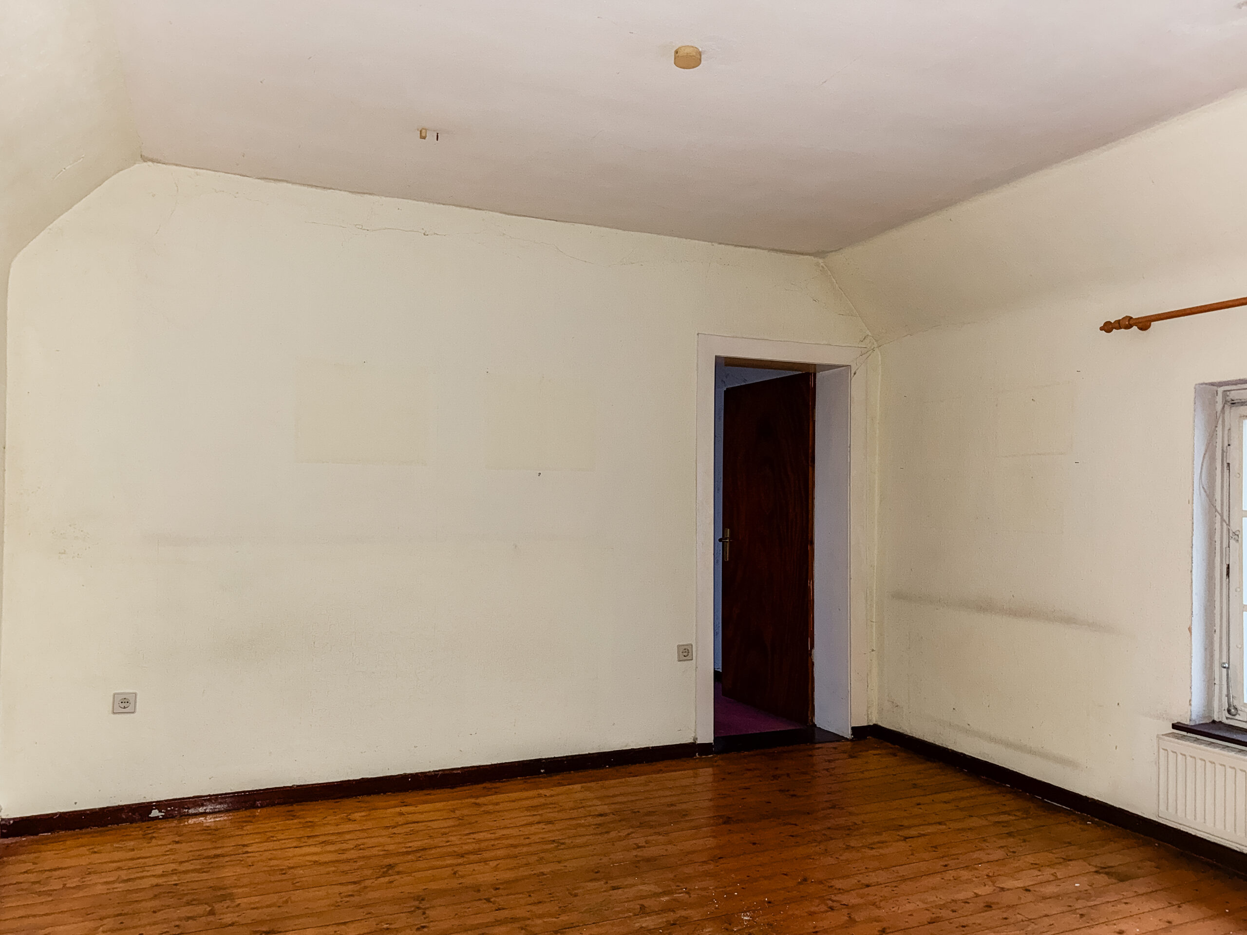 Mehrfamilienhaus mit Grundstück und Entwicklungspotenzial in Gehrden - Ansicht