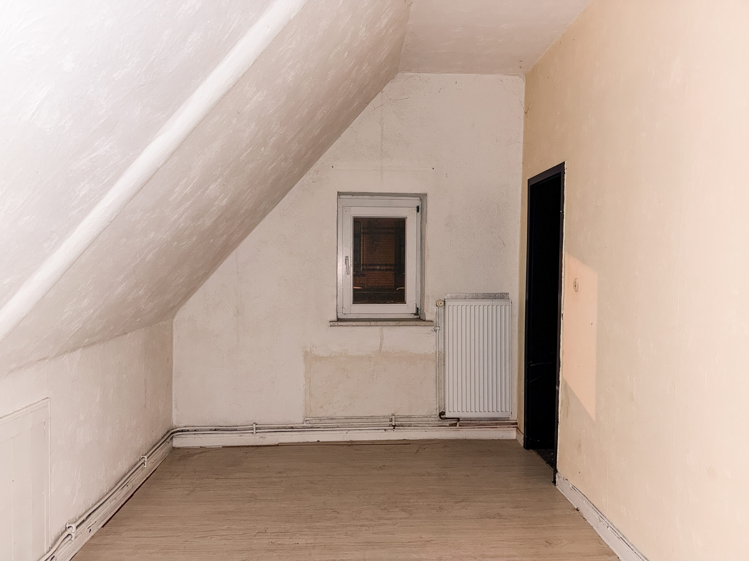 Mehrfamilienhaus mit Grundstück und Entwicklungspotenzial in Gehrden - Ansicht