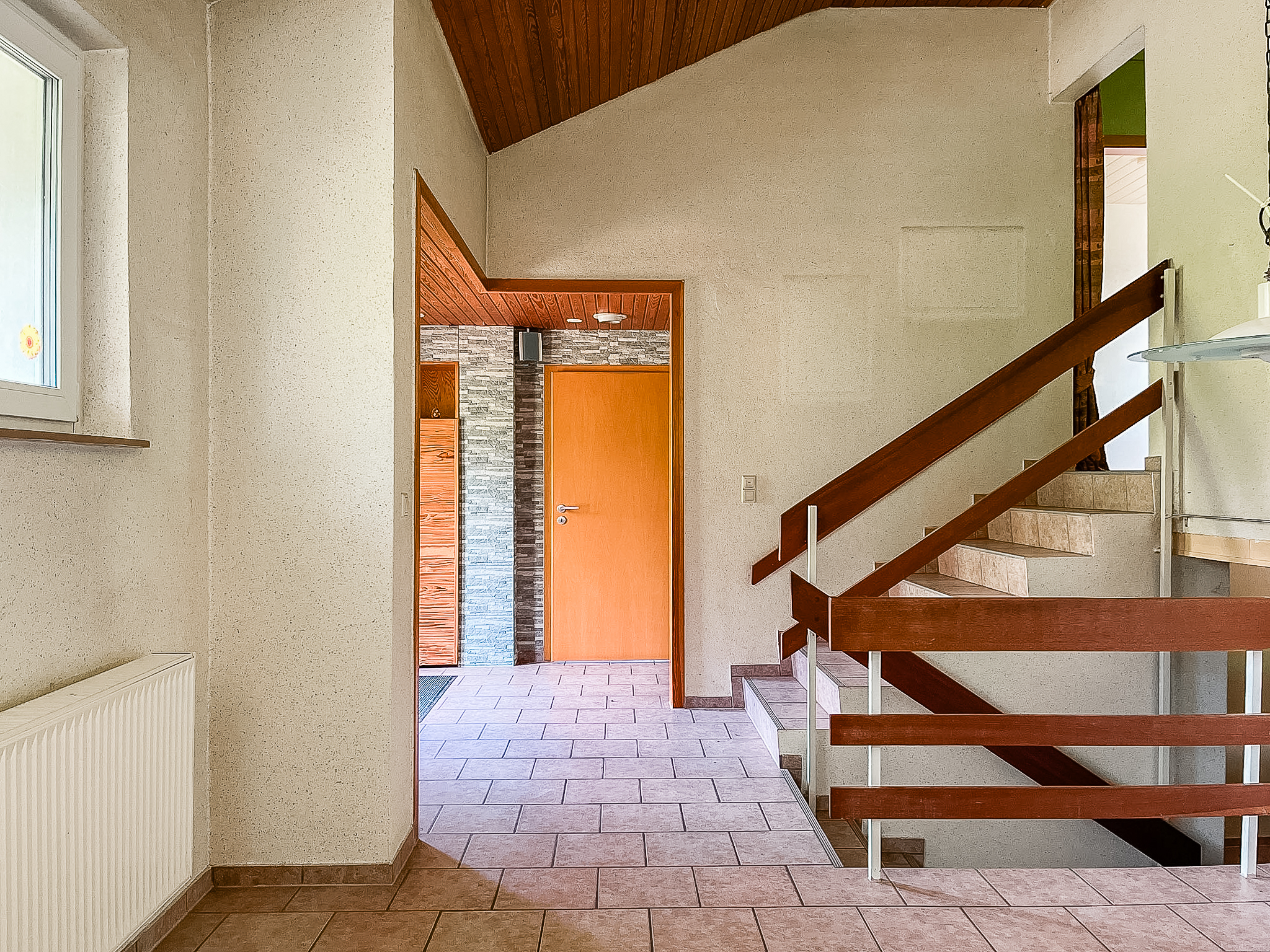 Idyllisches Einfamilienhaus mit Charme in Sarstedt auf Erbpachtgrundstück - Ansicht