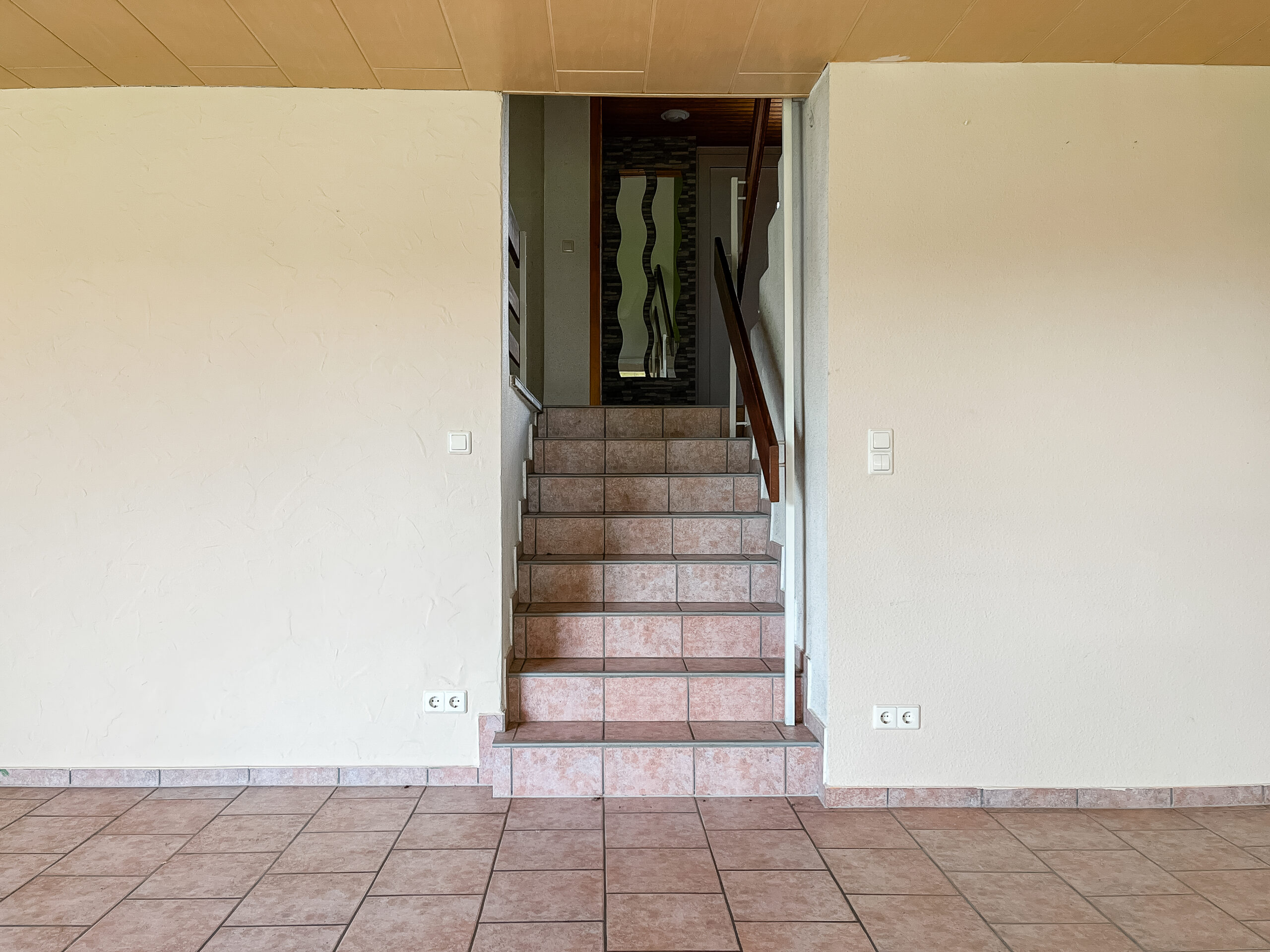 Idyllisches Einfamilienhaus mit Charme in Sarstedt auf Erbpachtgrundstück - Ansicht