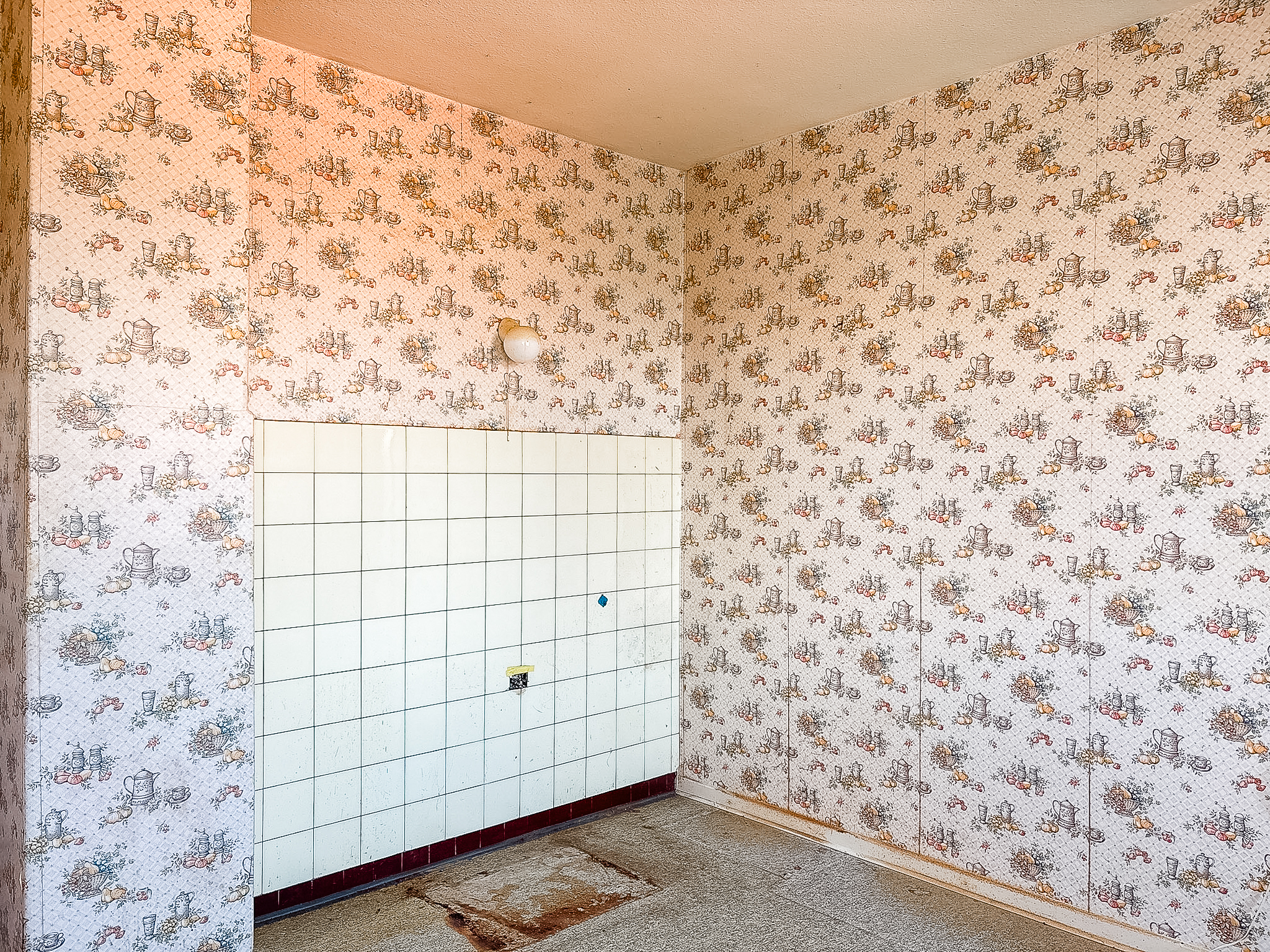 Viel Platz, viel Potenzial: Zweifamilienhaus mit Garten in Giesen - Ansicht