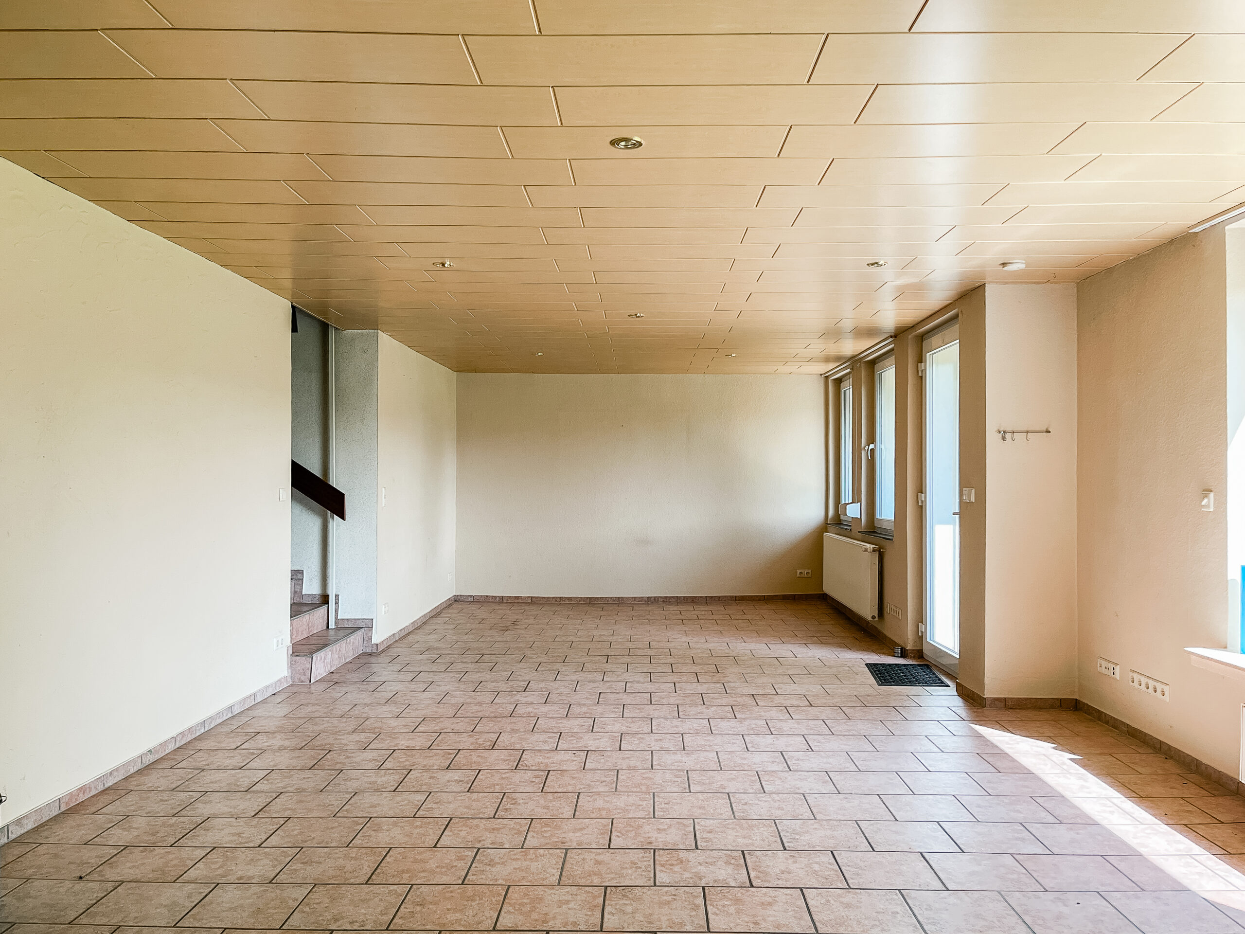 Idyllisches Einfamilienhaus mit Charme in Sarstedt auf Erbpachtgrundstück - Ansicht