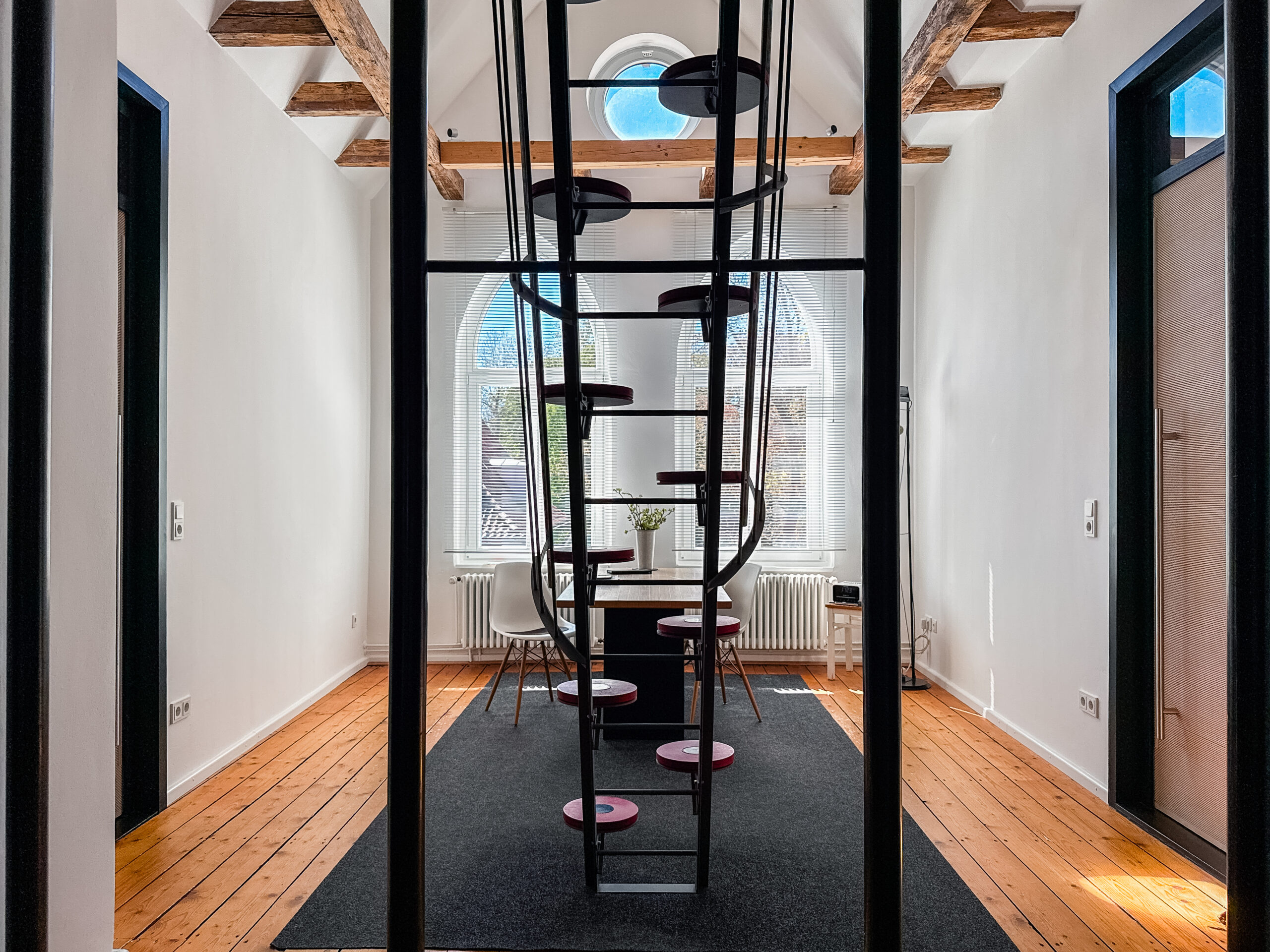 Maisonette mit Galerie, Dachterrasse und 2. Wohnung – Besonders Wohnen in Linden - Ansicht