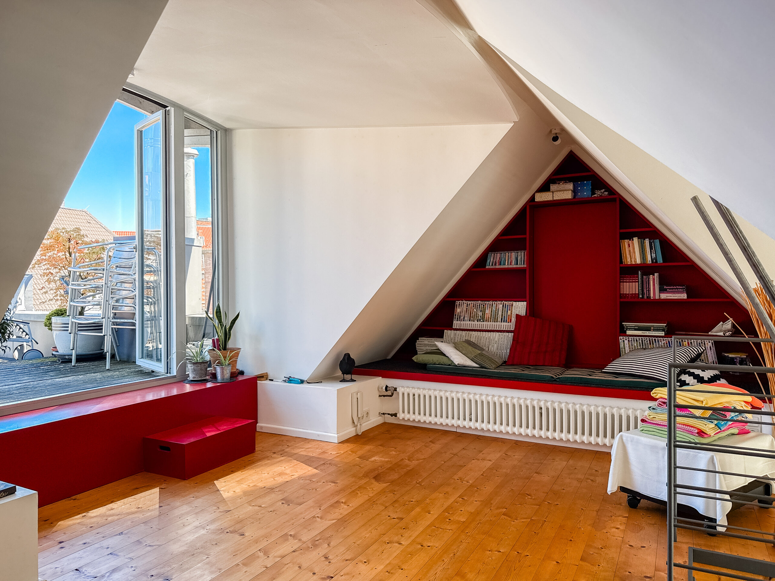 Maisonette mit Galerie, Dachterrasse und 2. Wohnung – Besonders Wohnen in Linden - Ansicht