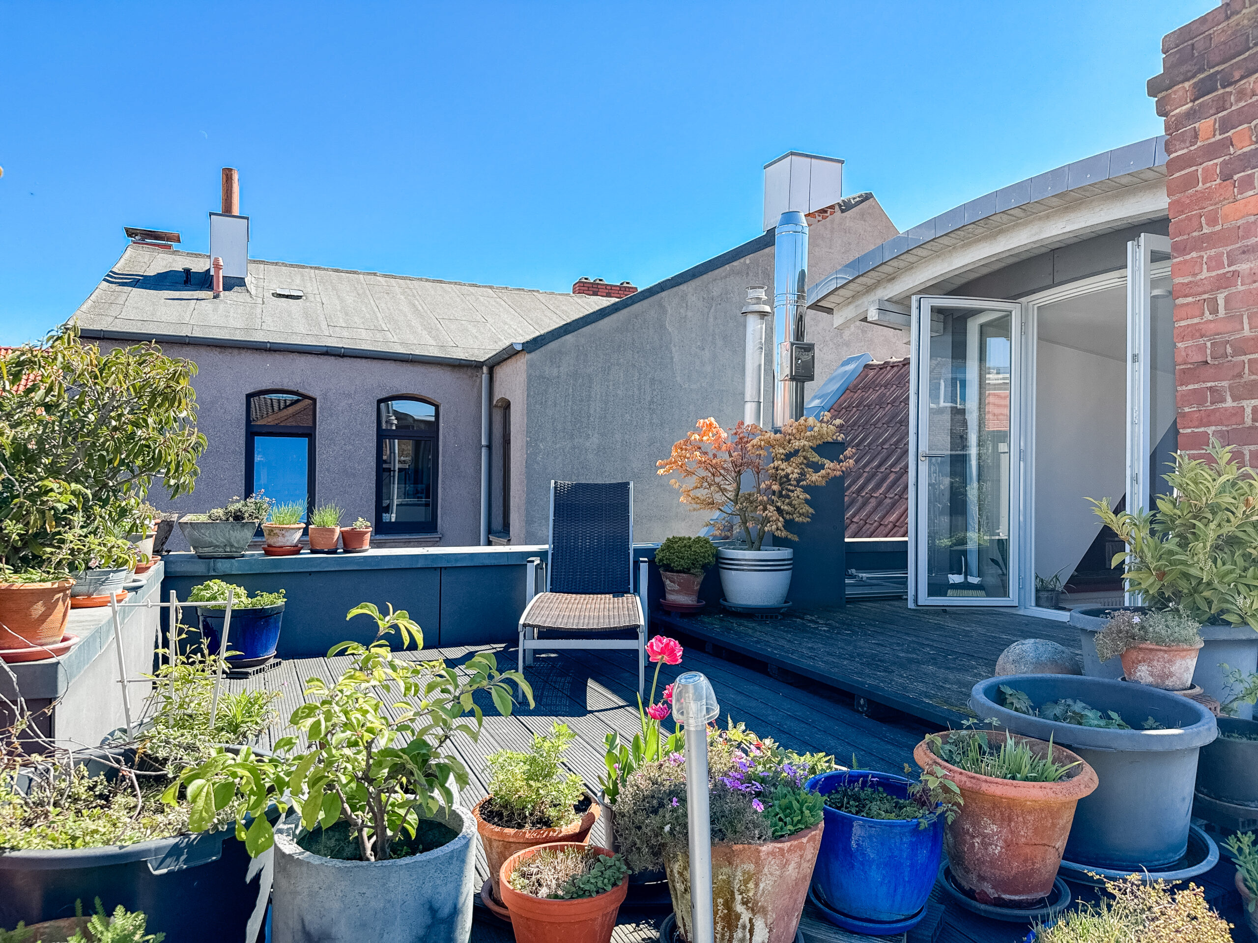 Maisonette mit Galerie, Dachterrasse und 2. Wohnung – Besonders Wohnen in Linden - Ansicht