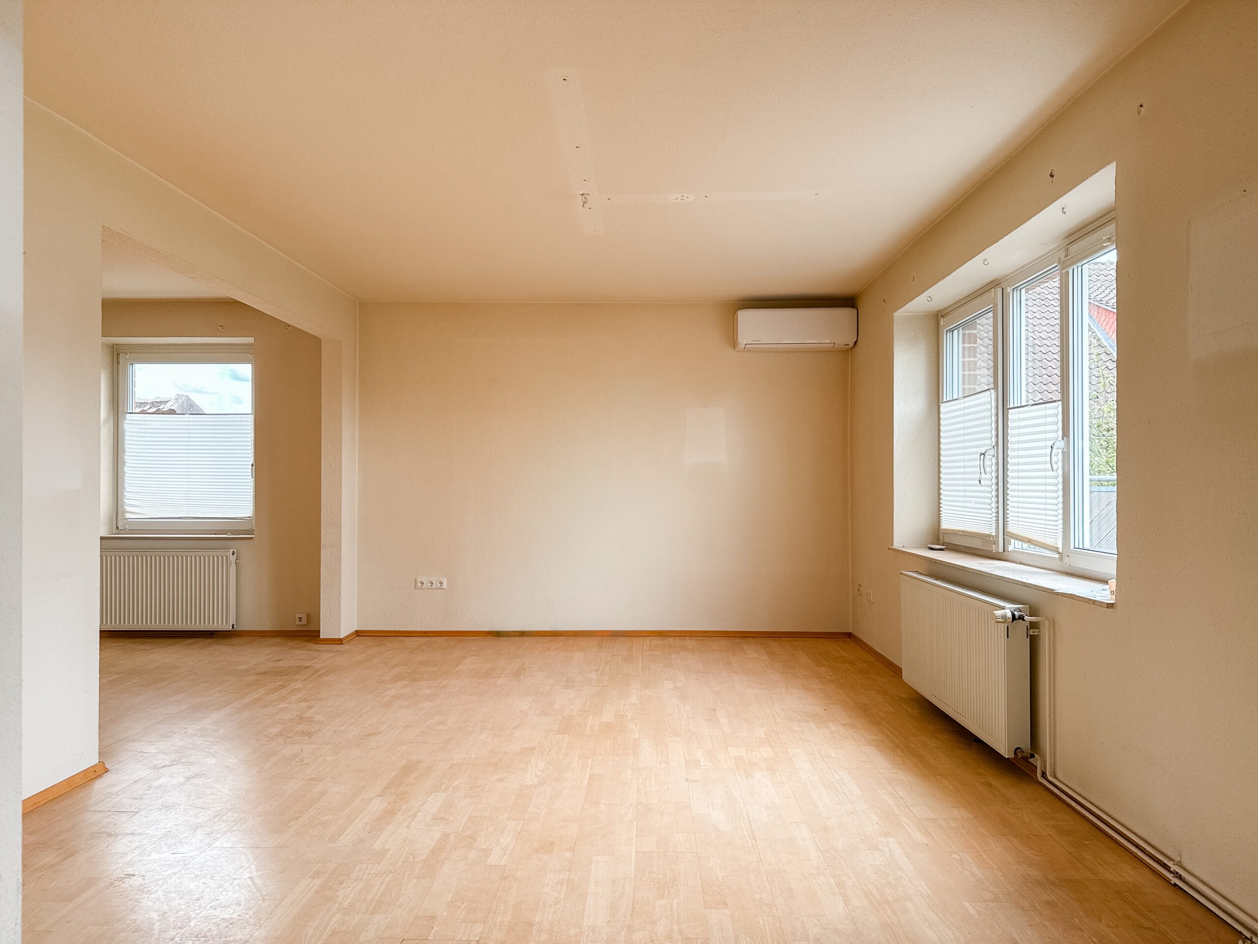 Viel Raum für Ihre Familie - Zweifamilienhaus in Garbsen - Ansicht