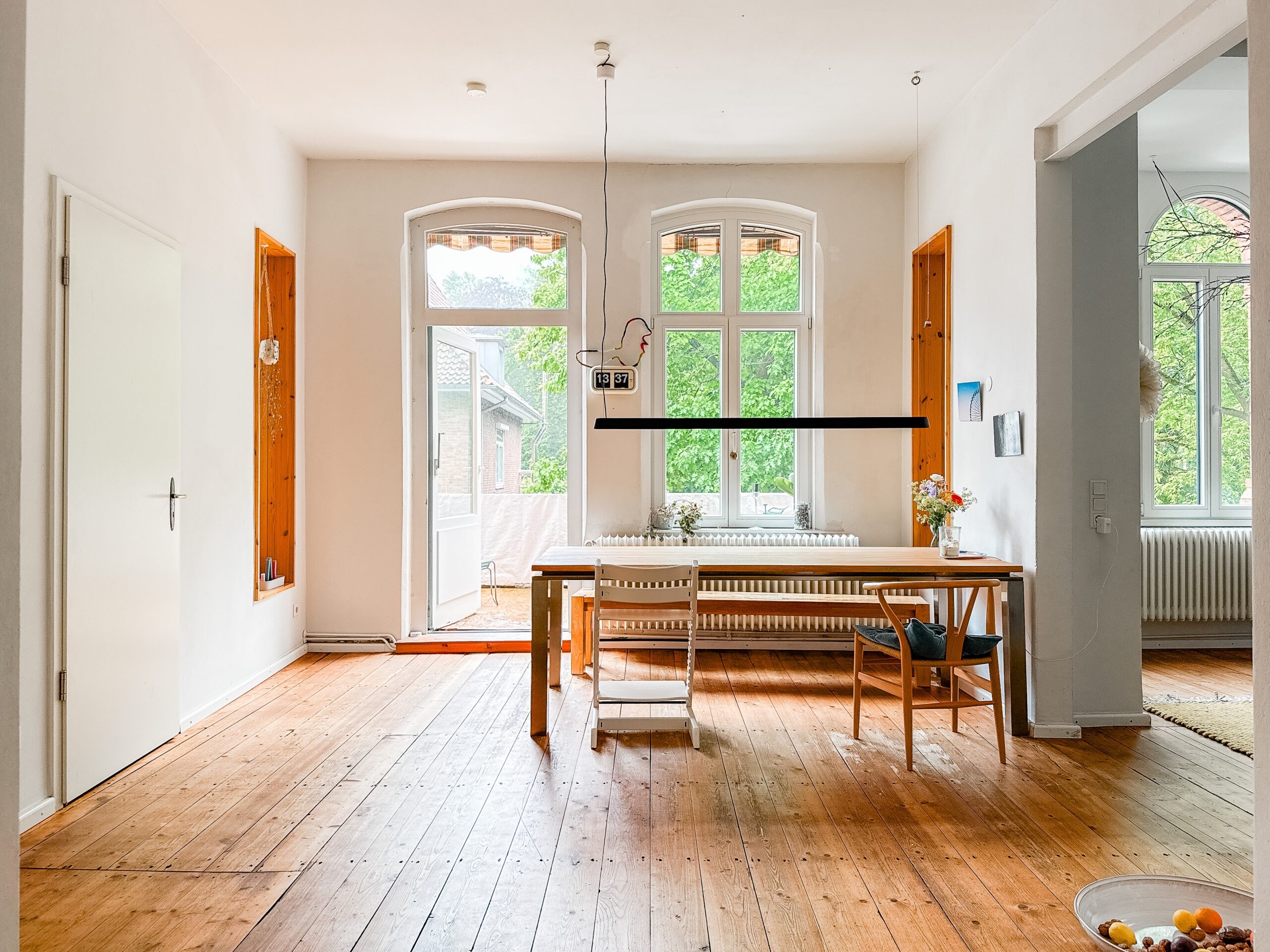 Denkmalgeschützte 5-Zimmer-Wohnung mit Balkon und attraktiven Mieteinnahmen - Ansicht