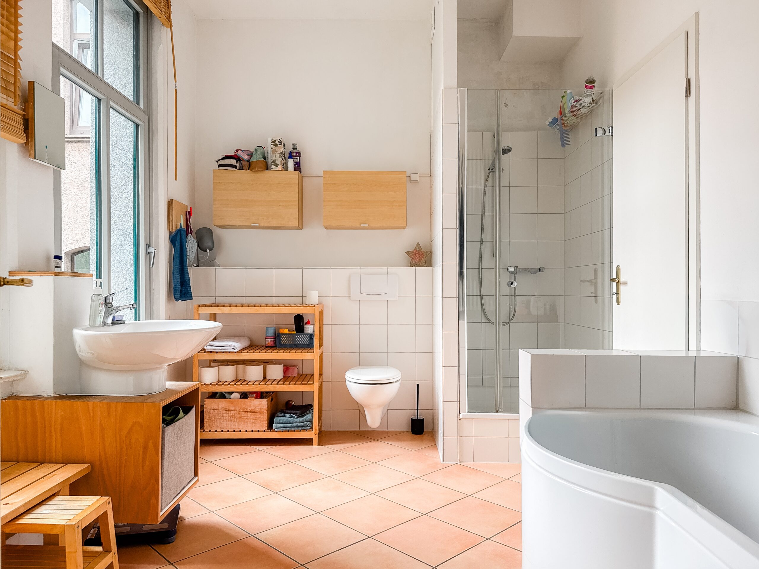 Denkmalgeschützte 5-Zimmer-Wohnung mit Balkon und attraktiven Mieteinnahmen - Ansicht