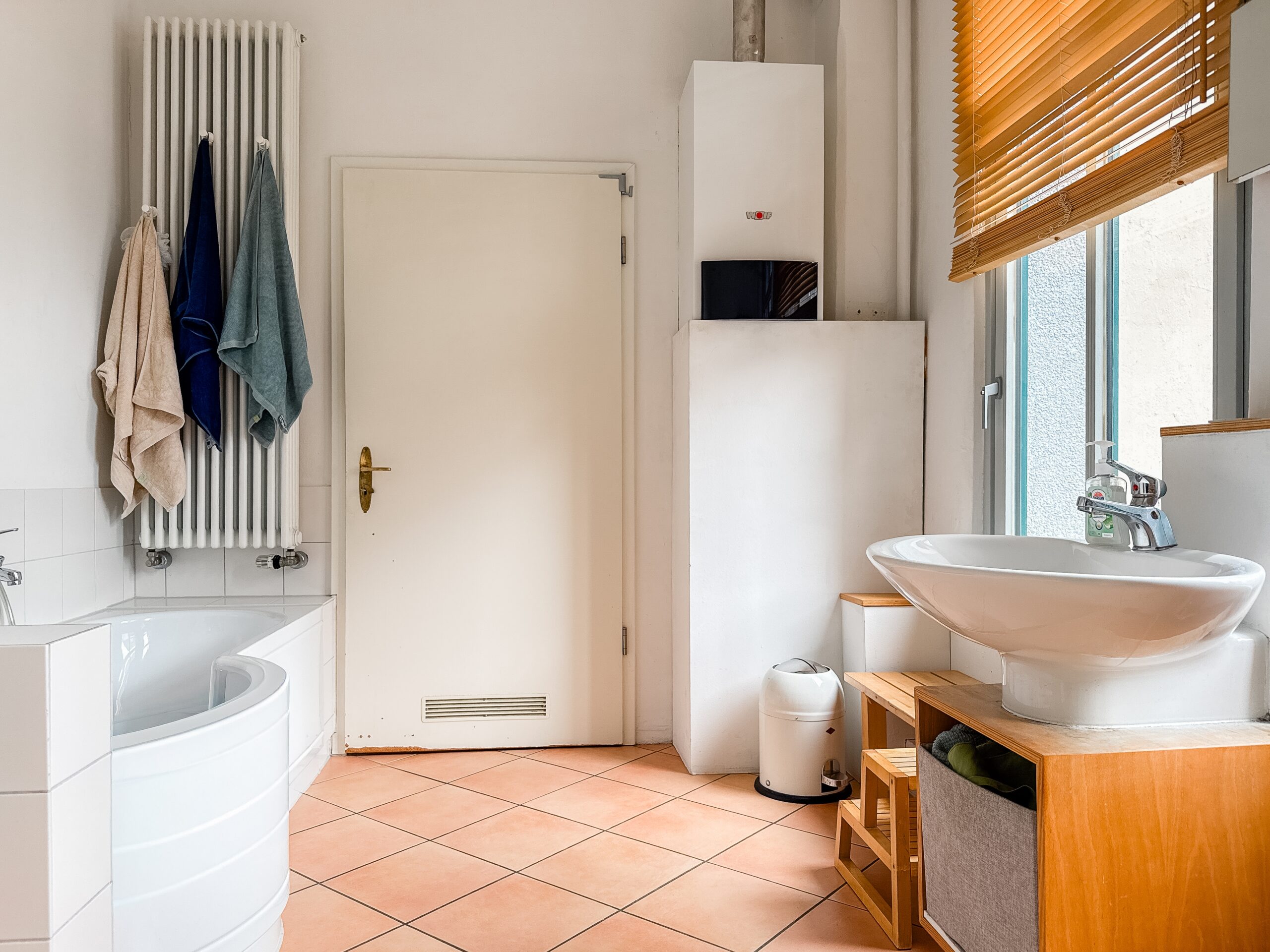 Denkmalgeschützte 5-Zimmer-Wohnung mit Balkon und attraktiven Mieteinnahmen - Ansicht