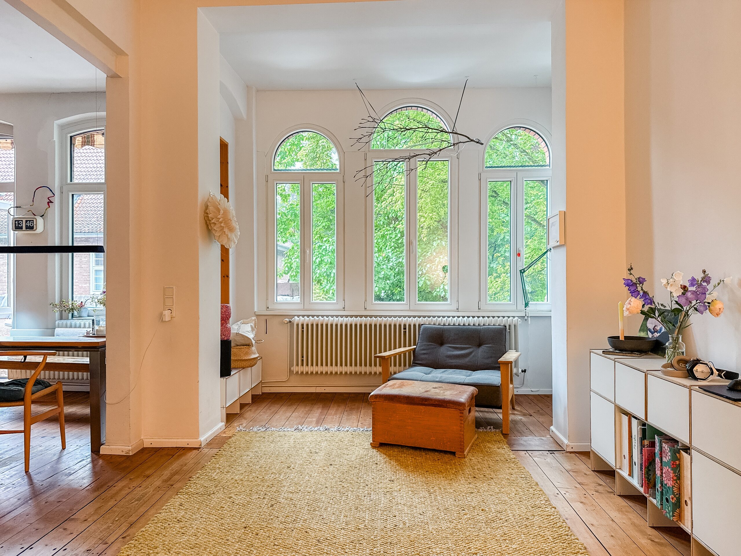 Denkmalgeschützte 5-Zimmer-Wohnung mit Balkon und attraktiven Mieteinnahmen - Ansicht