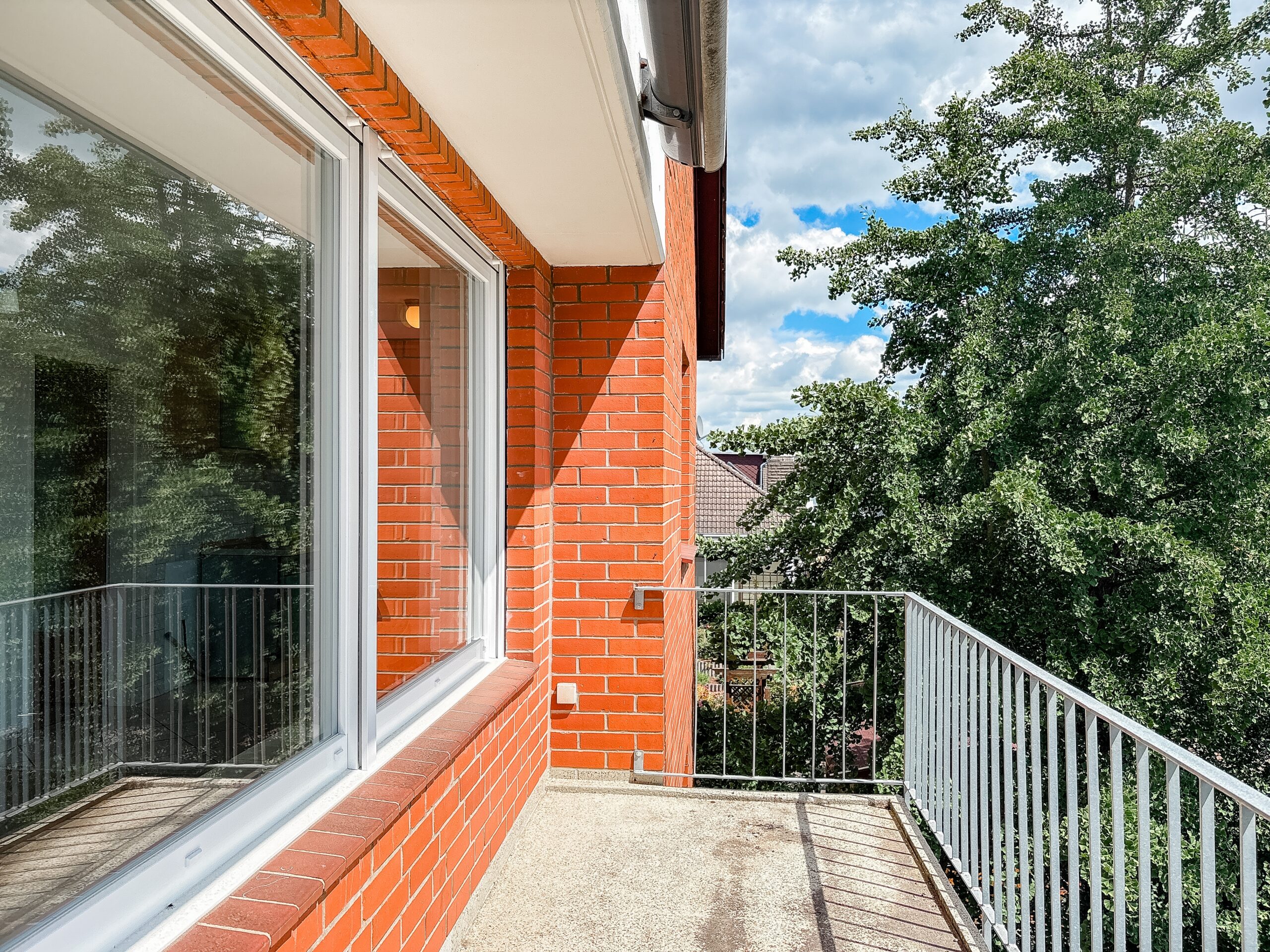 Einziehen und wohlfühlen: Renovierte Mietwohnung mit Balkon - Ansicht