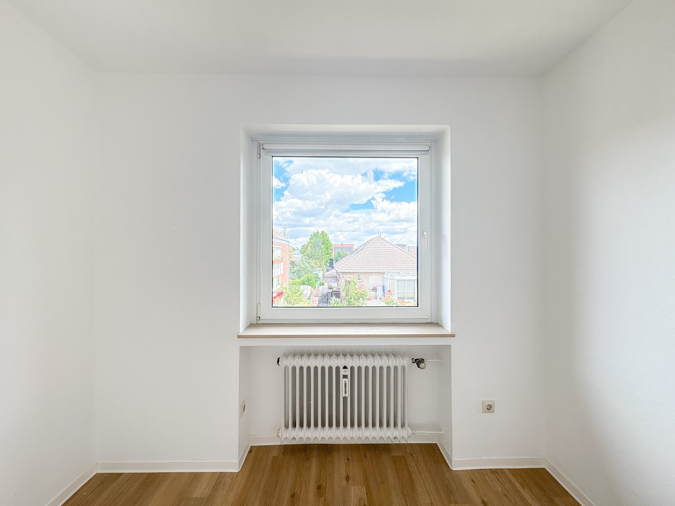 Einziehen und wohlfühlen: Renovierte Mietwohnung mit Balkon - Ansicht