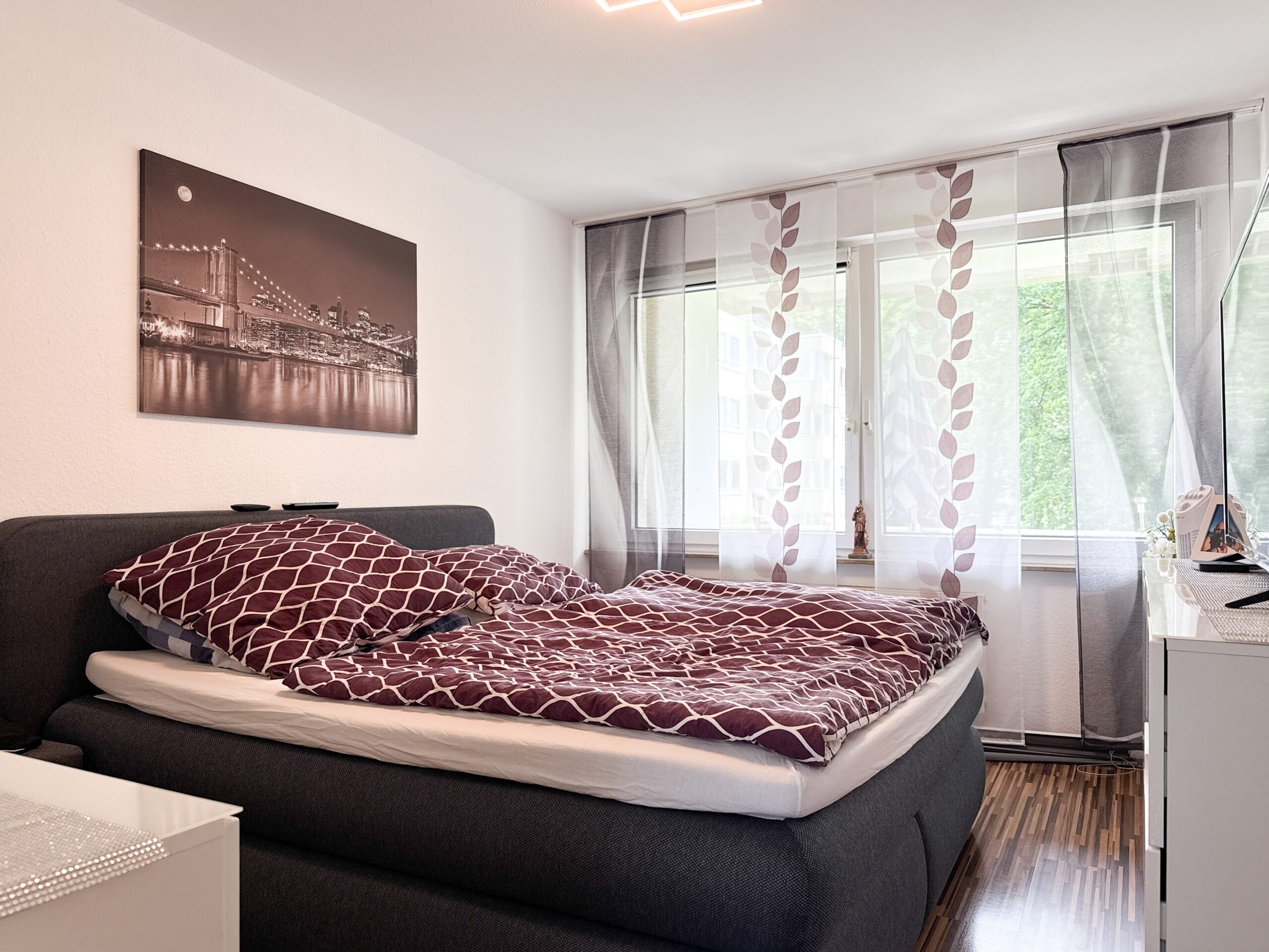 Vermietete Eigentumswohnung mit Loggia und Garage in gepflegter Wohnanlage - Ansicht