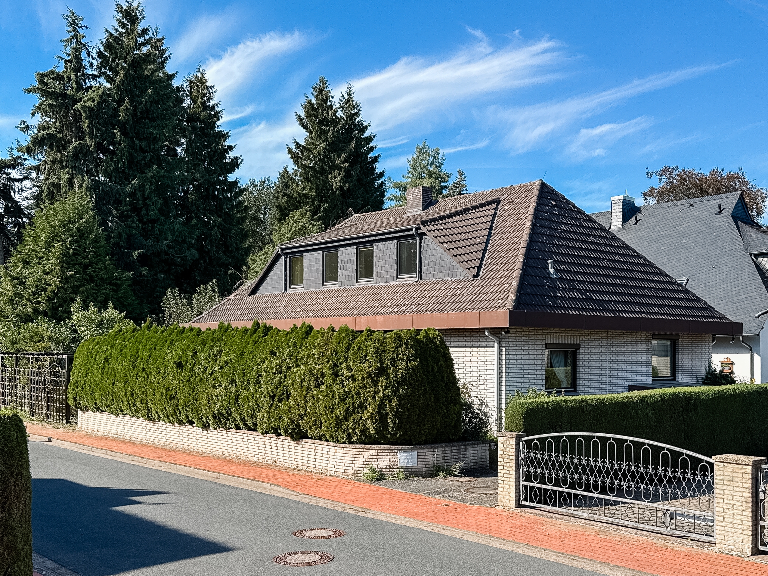 Zuhause mit Charakter und Potenzial – Einfamilienhaus in Bothfeld - Ansicht