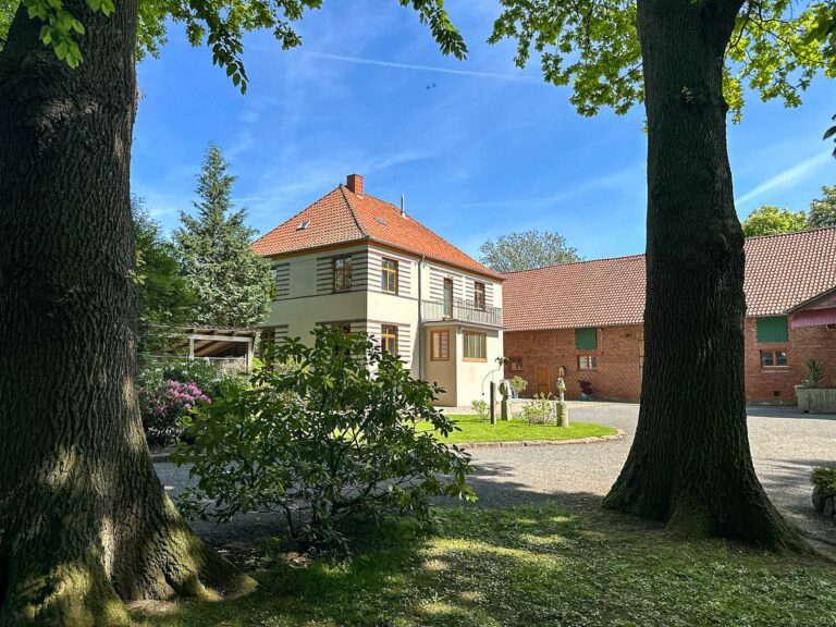 Wunderschöner Resthof, Anwesen in Wunstorf steht zum Verkauf
