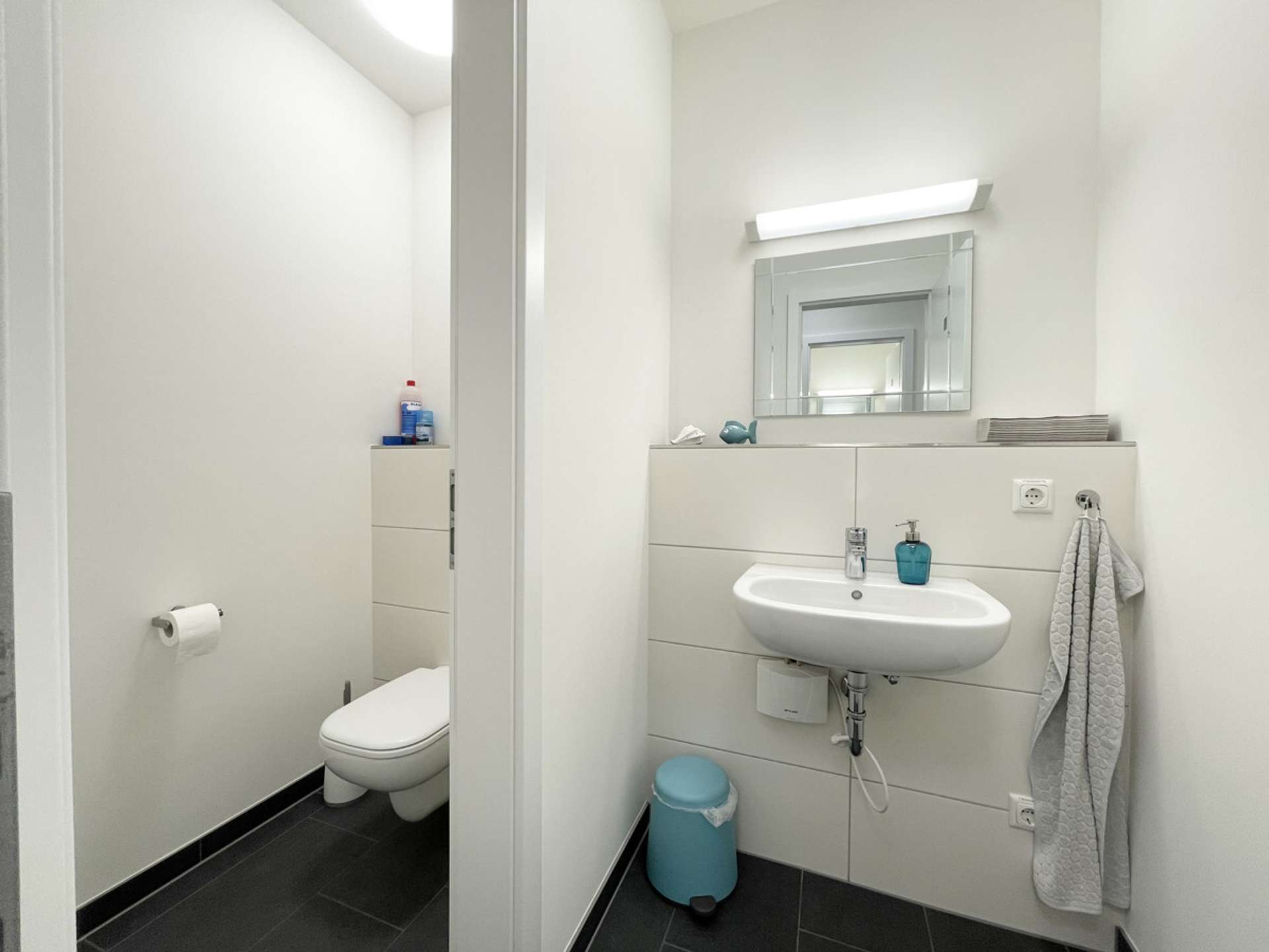 Kunden-WC Damen