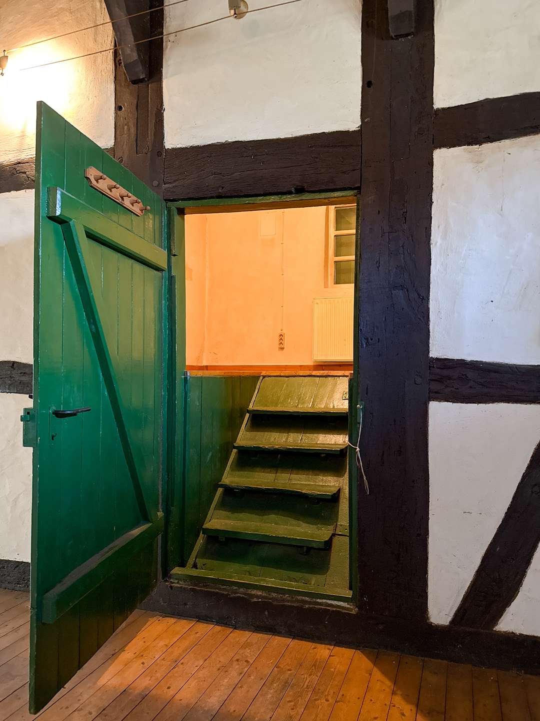 Zugang zum Weinkeller