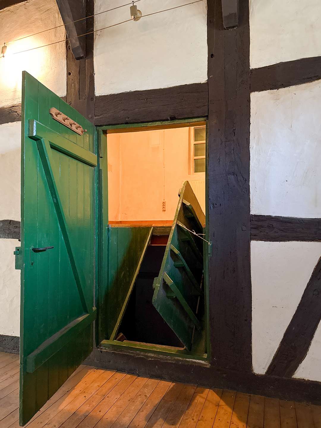 Zugang zum Weinkeller